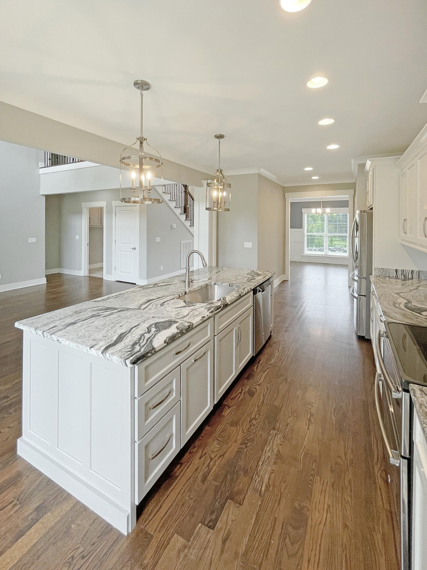 8096 Hodges Way Property Photo 12