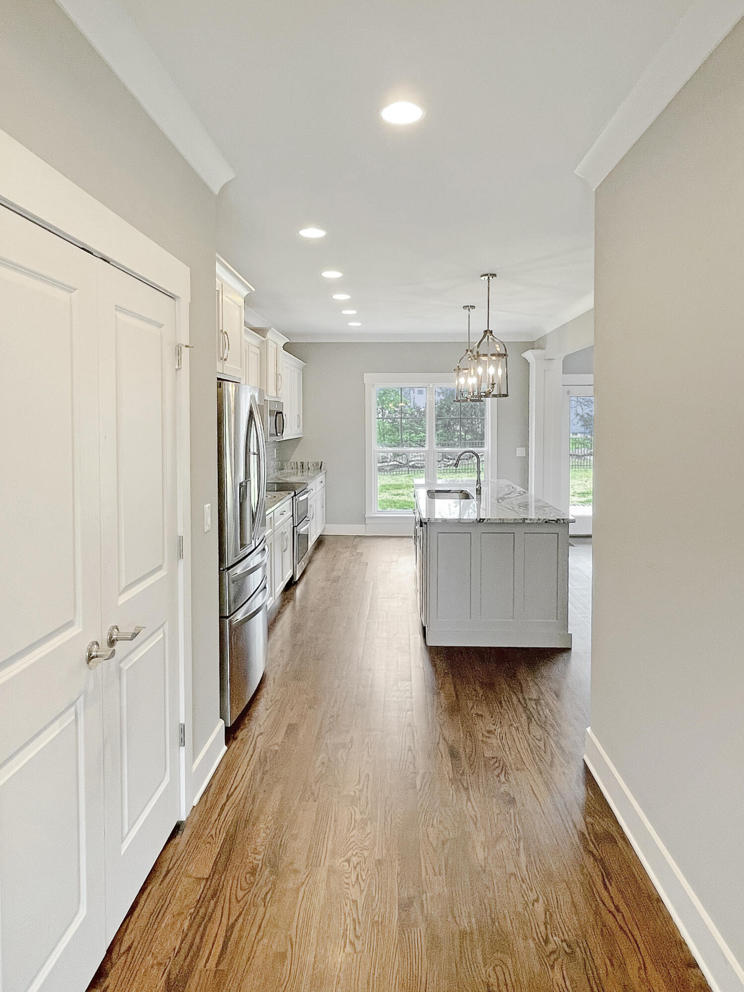 8096 Hodges Way Property Photo 14