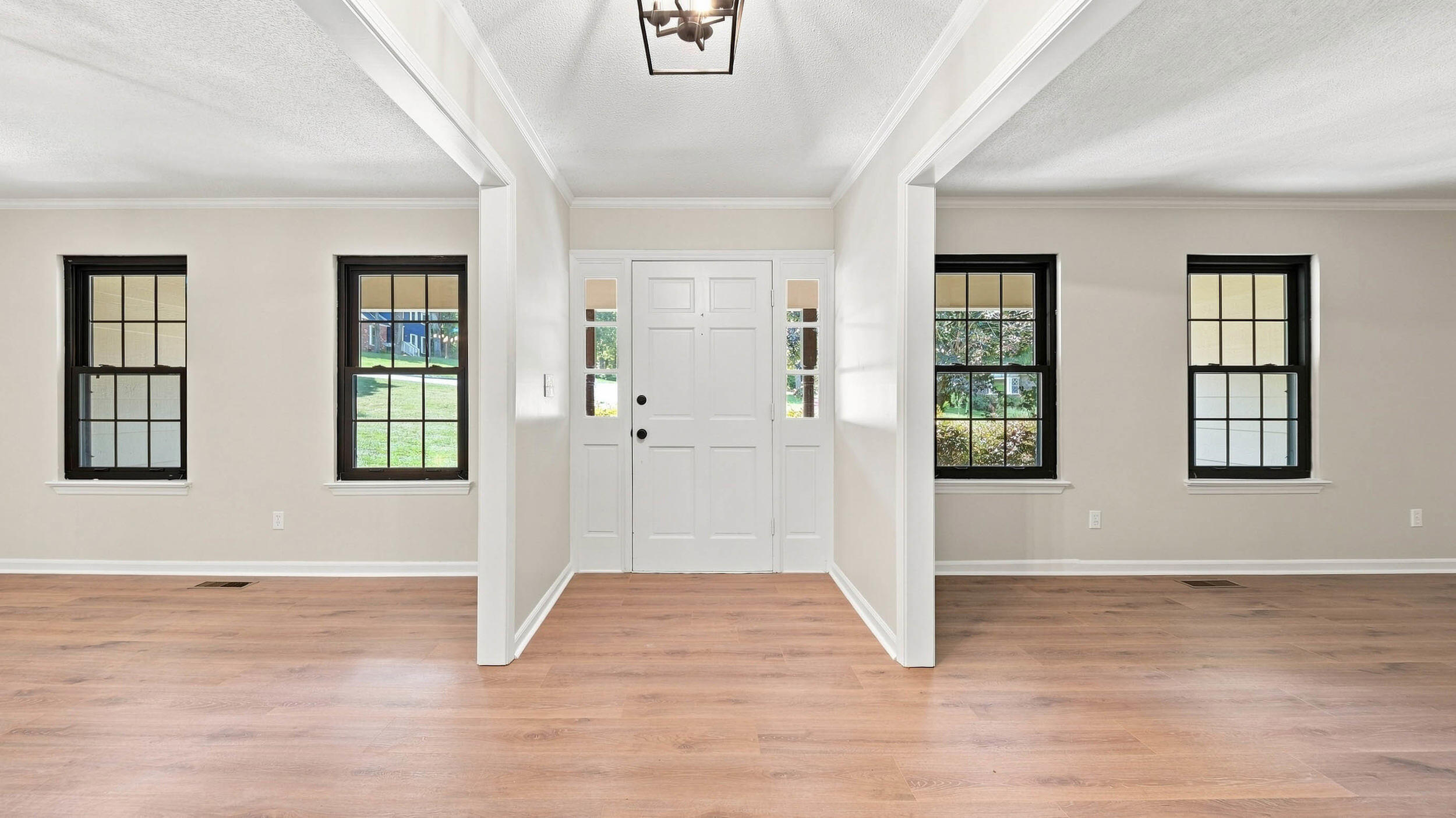 316 Shadow Parkway Property Photo 3