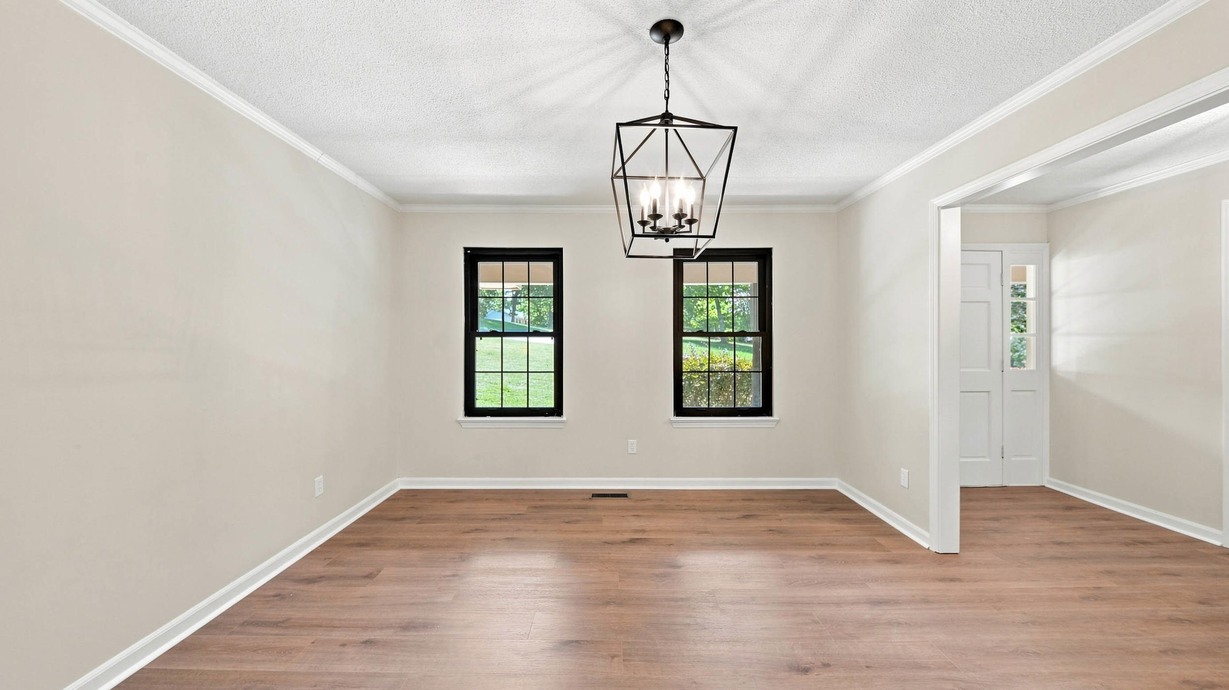 316 Shadow Parkway Property Photo 5