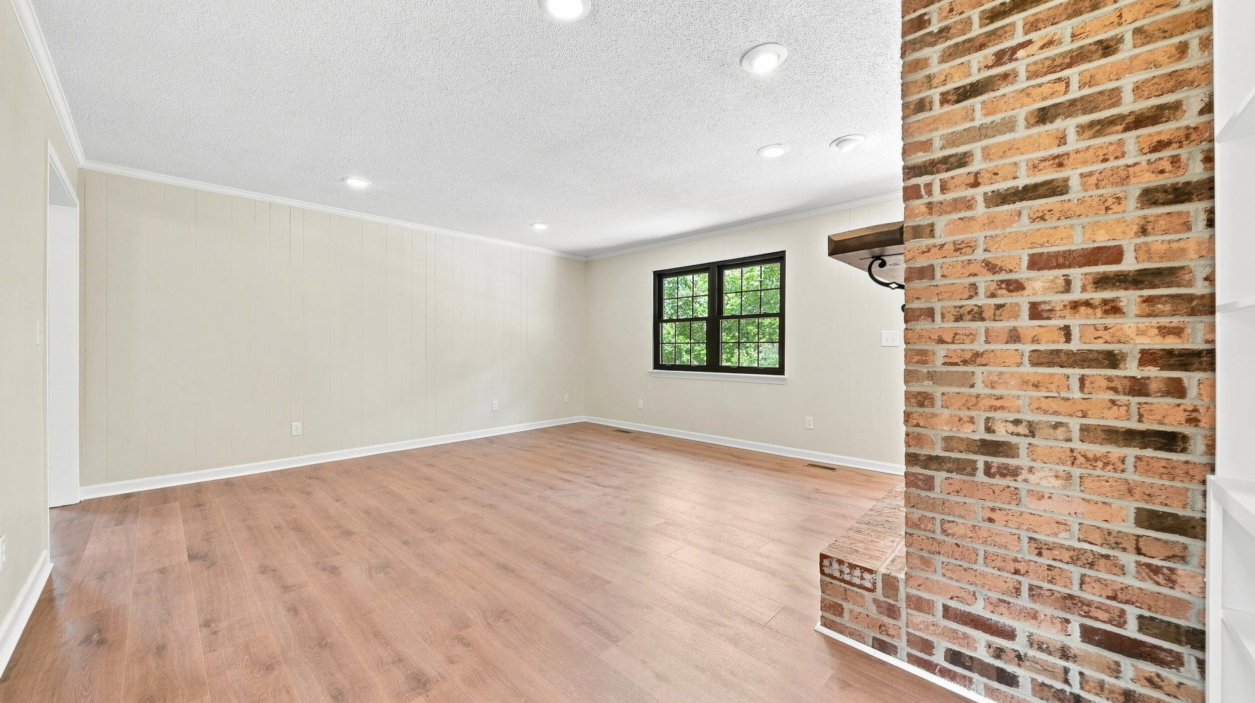 316 Shadow Parkway Property Photo 7
