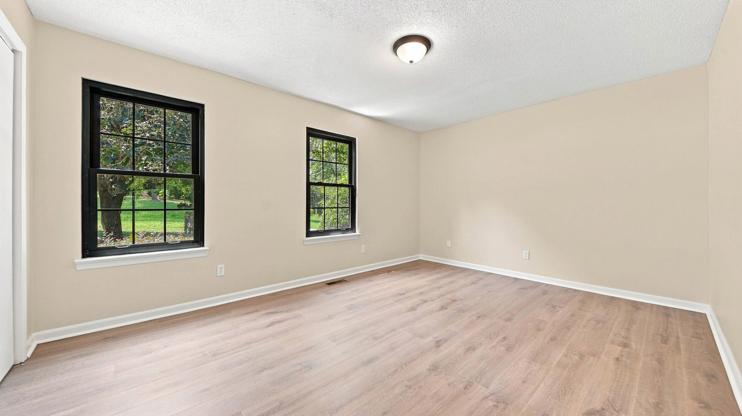 316 Shadow Parkway Property Photo 21