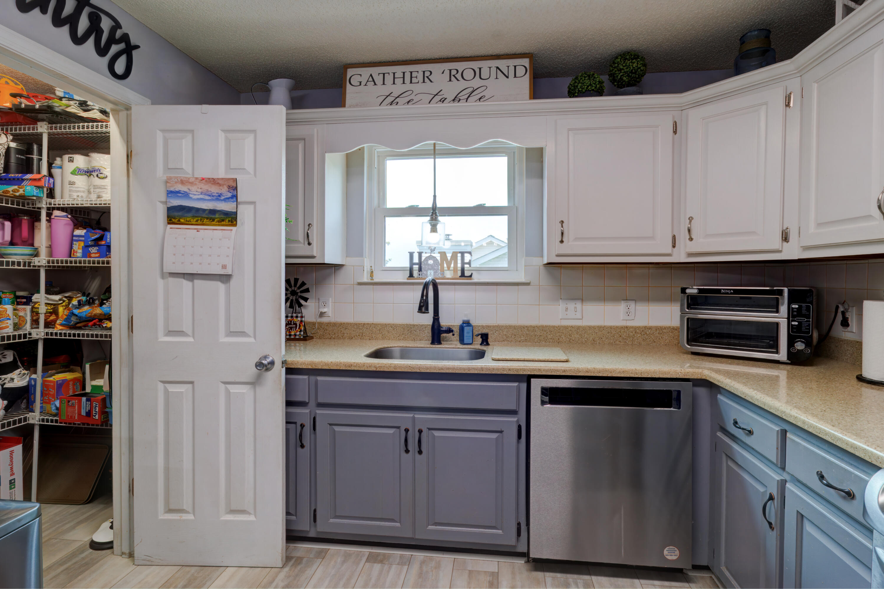 4010 Banner Crest Drive Property Photo 15