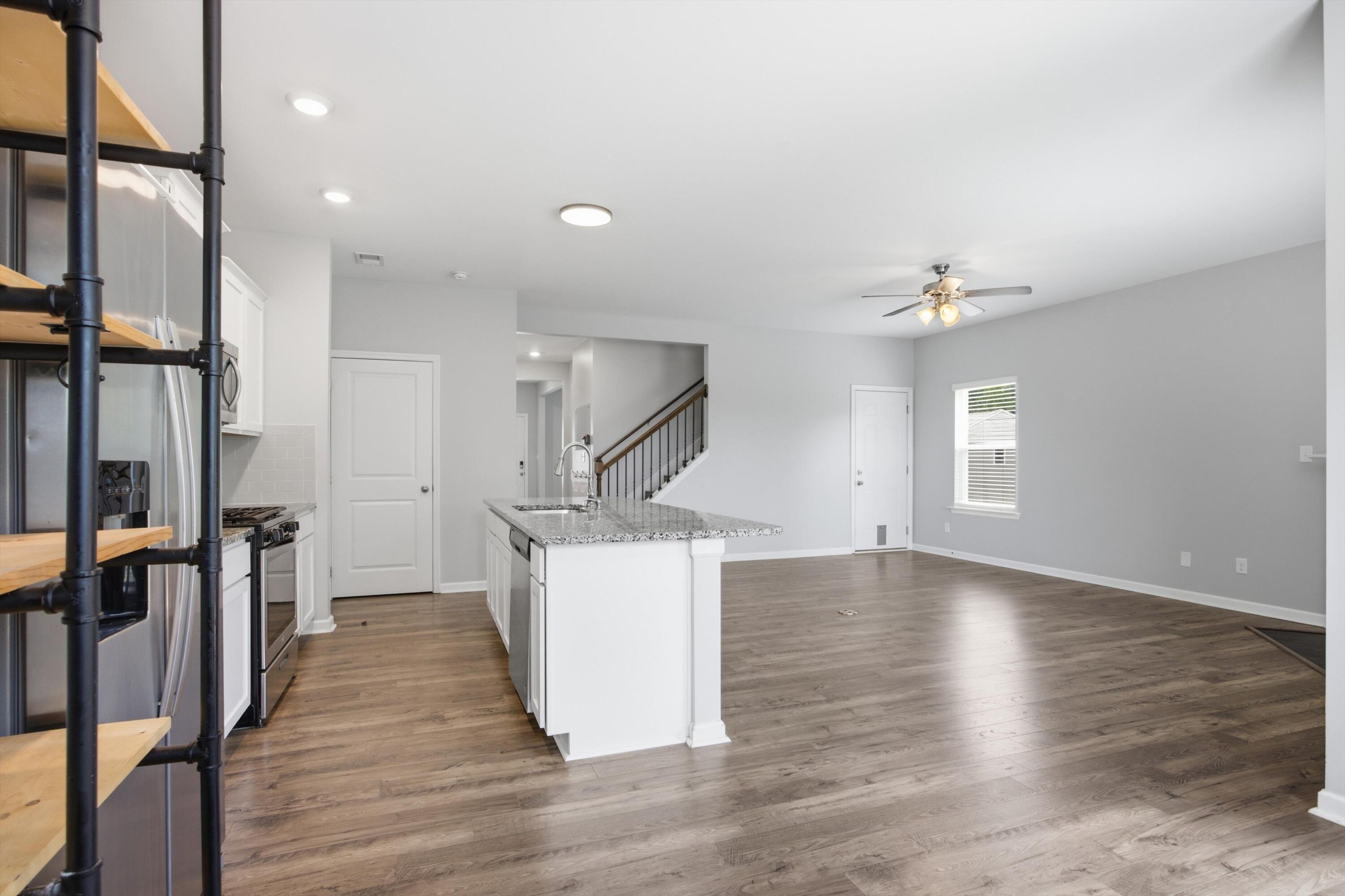 9842 Ramble Brook Lane Property Photo 11
