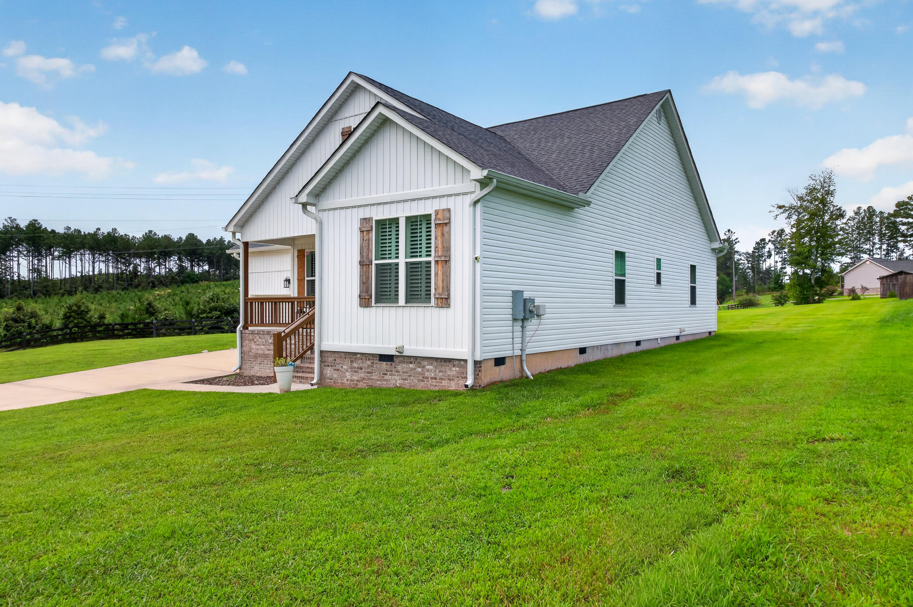 127 Bent Tree Road Property Photo 2