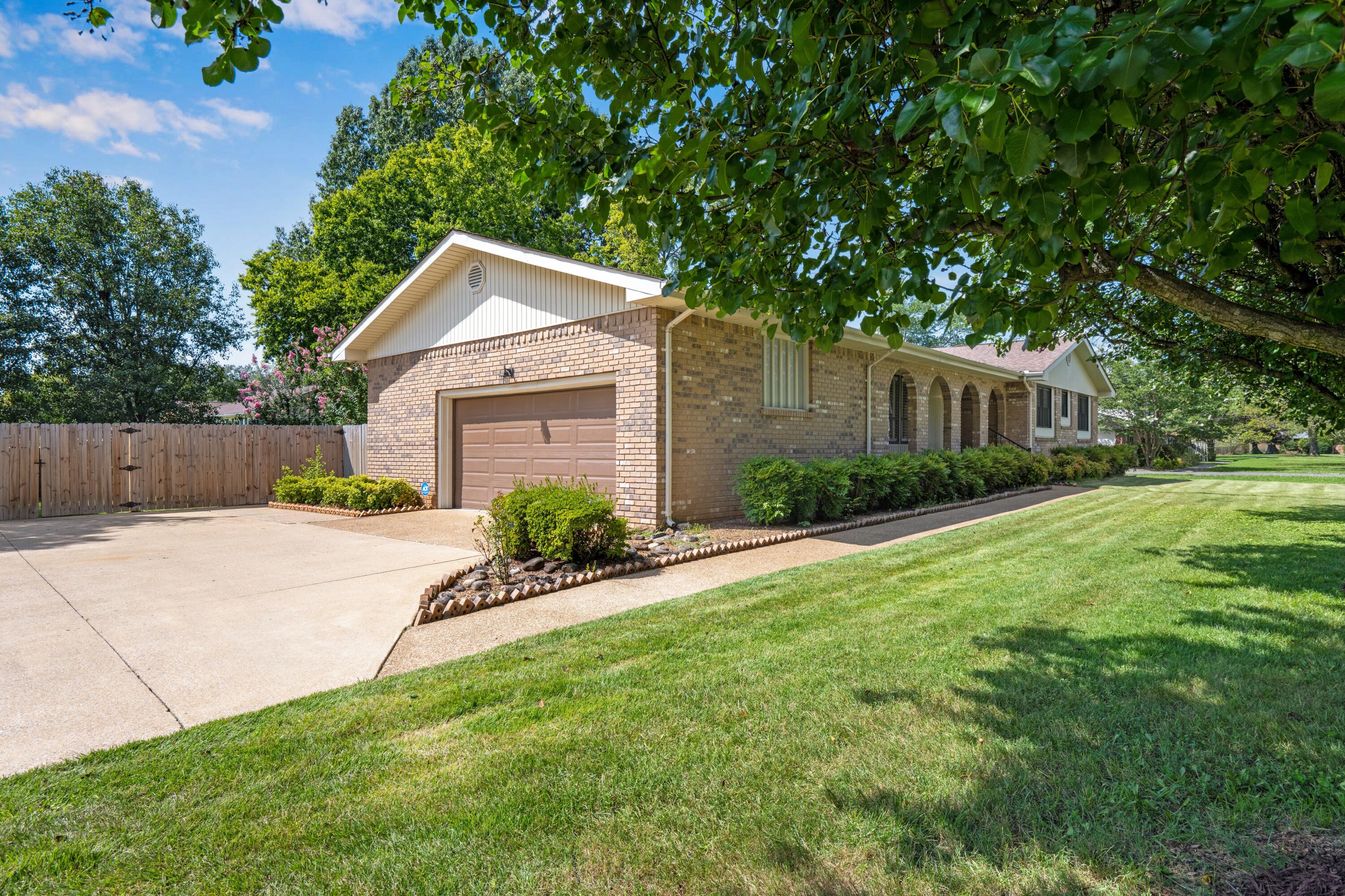 154 Valleybrook Circle Property Photo 12