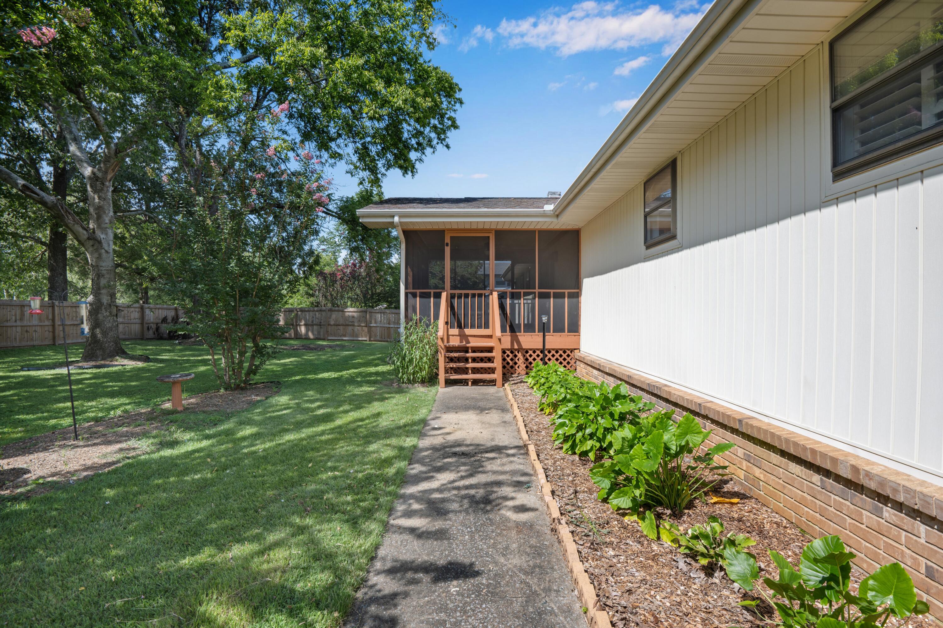 154 Valleybrook Circle Property Photo 16
