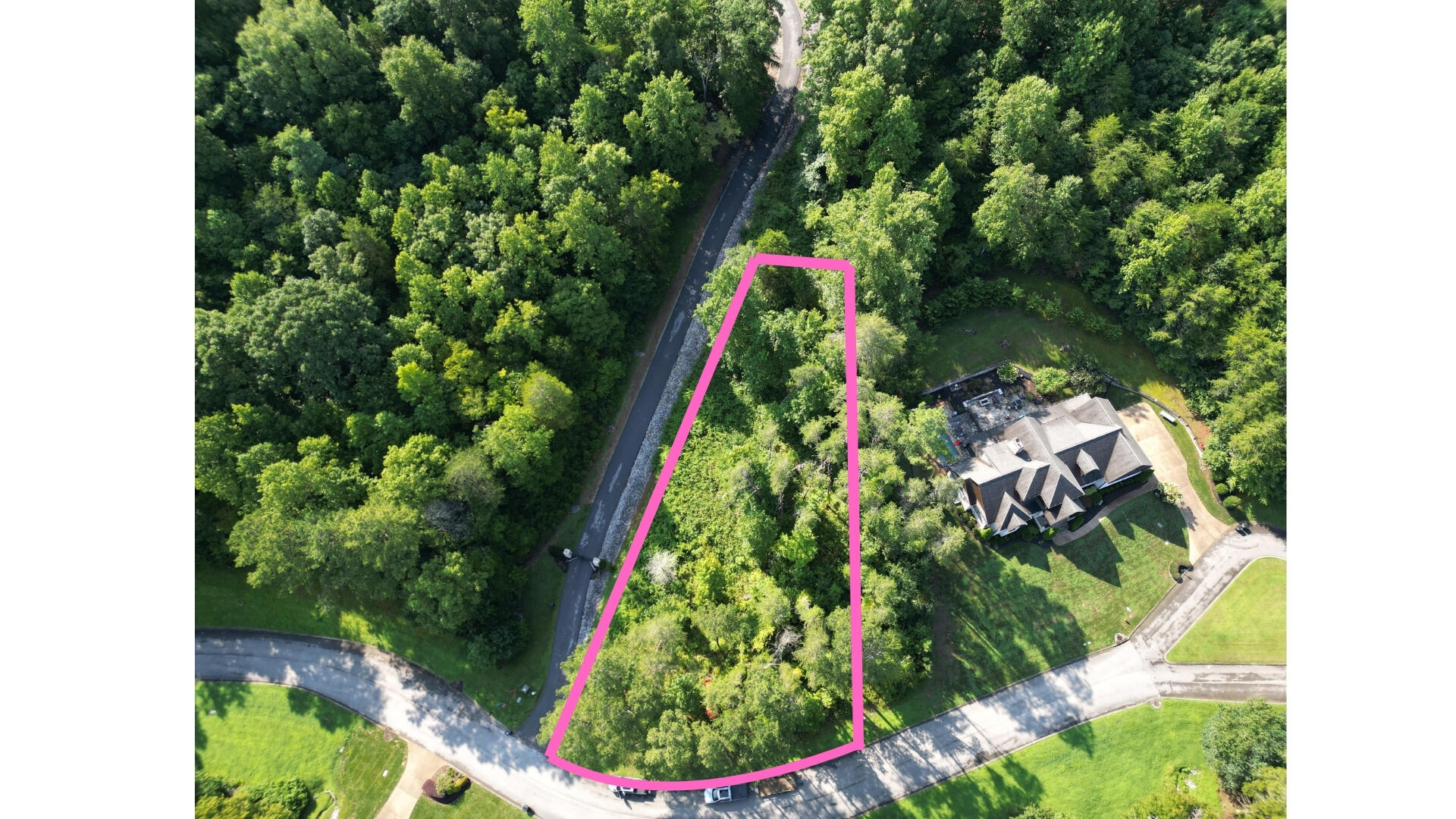 1724 Oakbrook Trail Property Photo 1