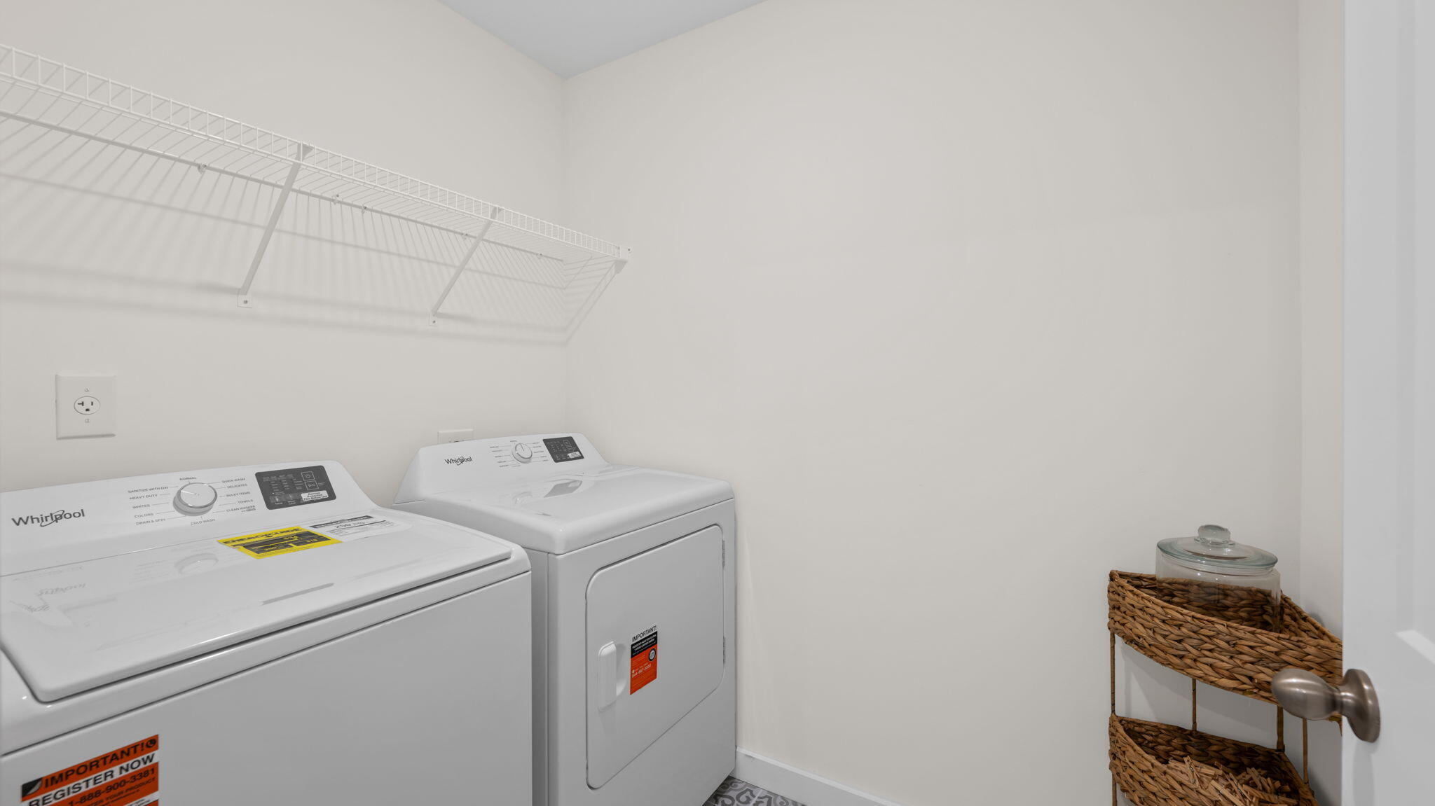 3921 Hawks Creek Dr Property Photo 29