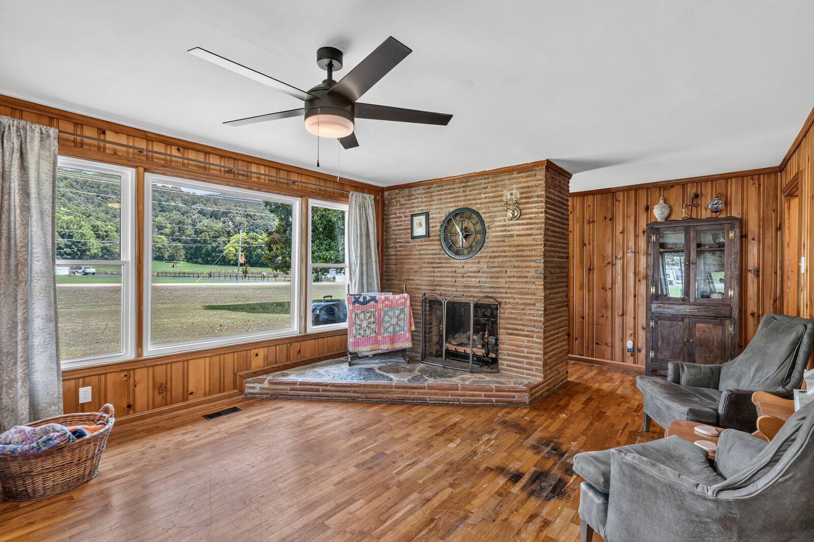 673 Highway 150 Property Photo 3