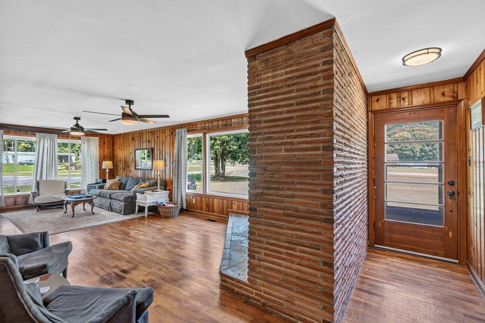 673 Highway 150 Property Photo 15