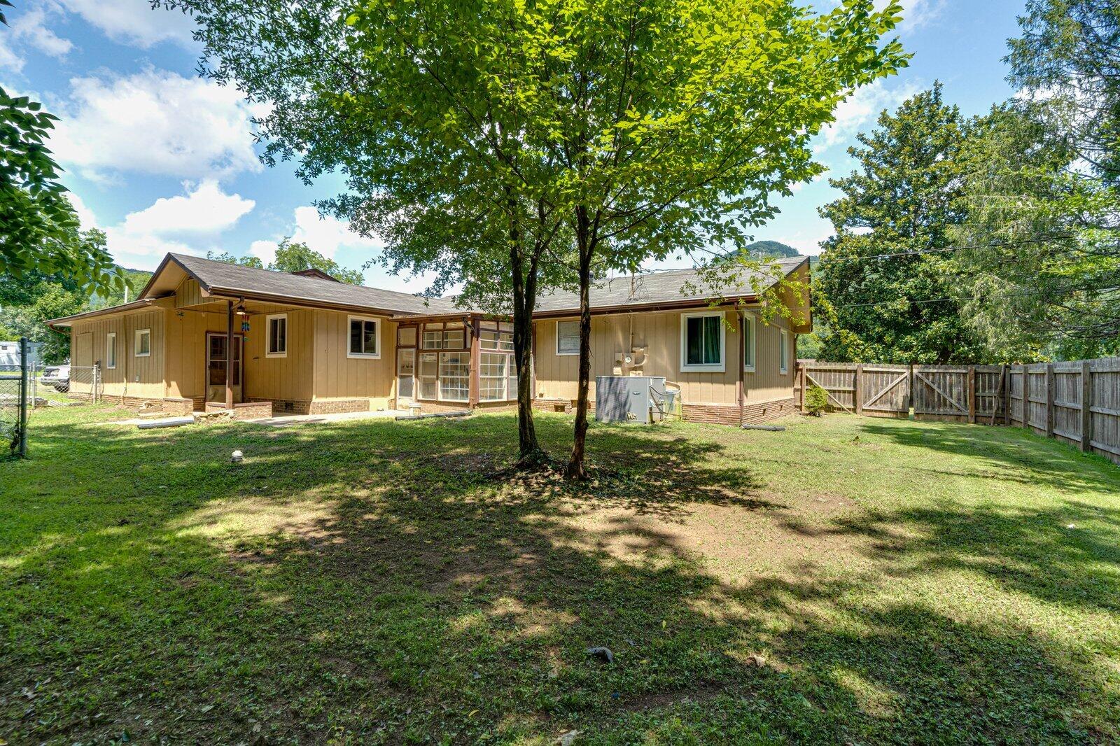 673 Highway 150 Property Photo 25