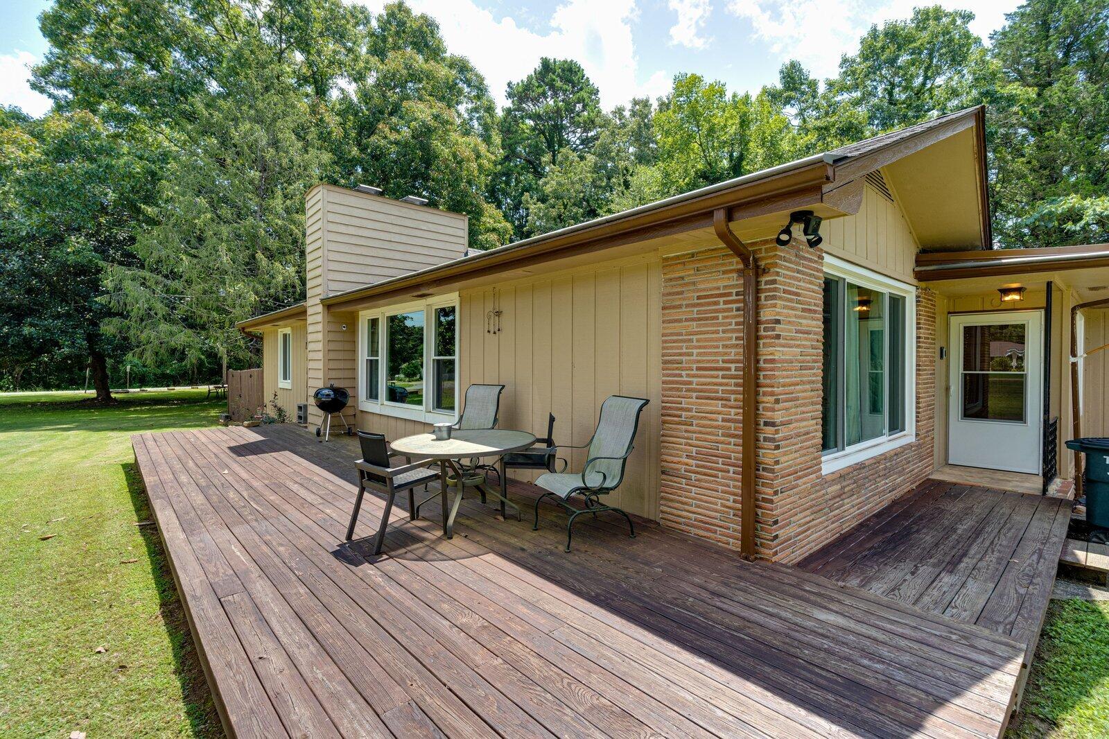 673 Highway 150 Property Photo 32