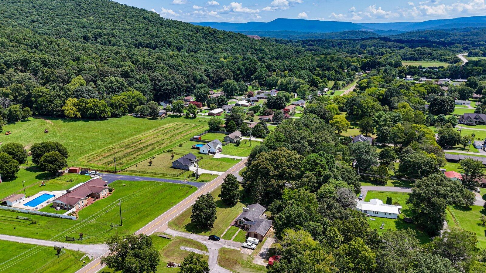 673 Highway 150 Property Photo 33