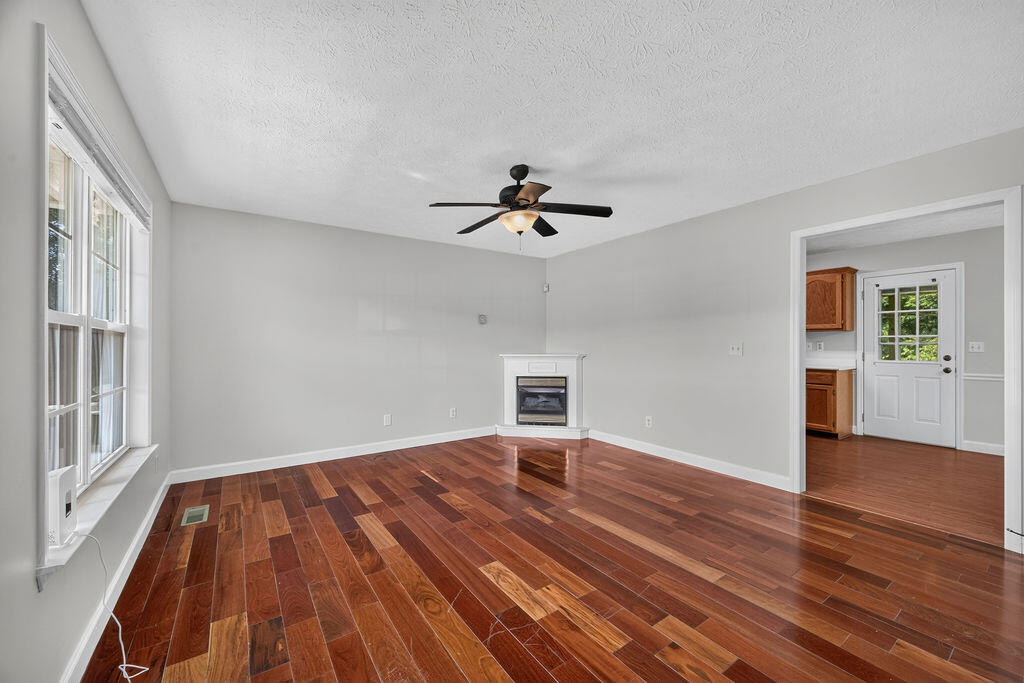 98 Chestnut Ridge Road Property Photo 7