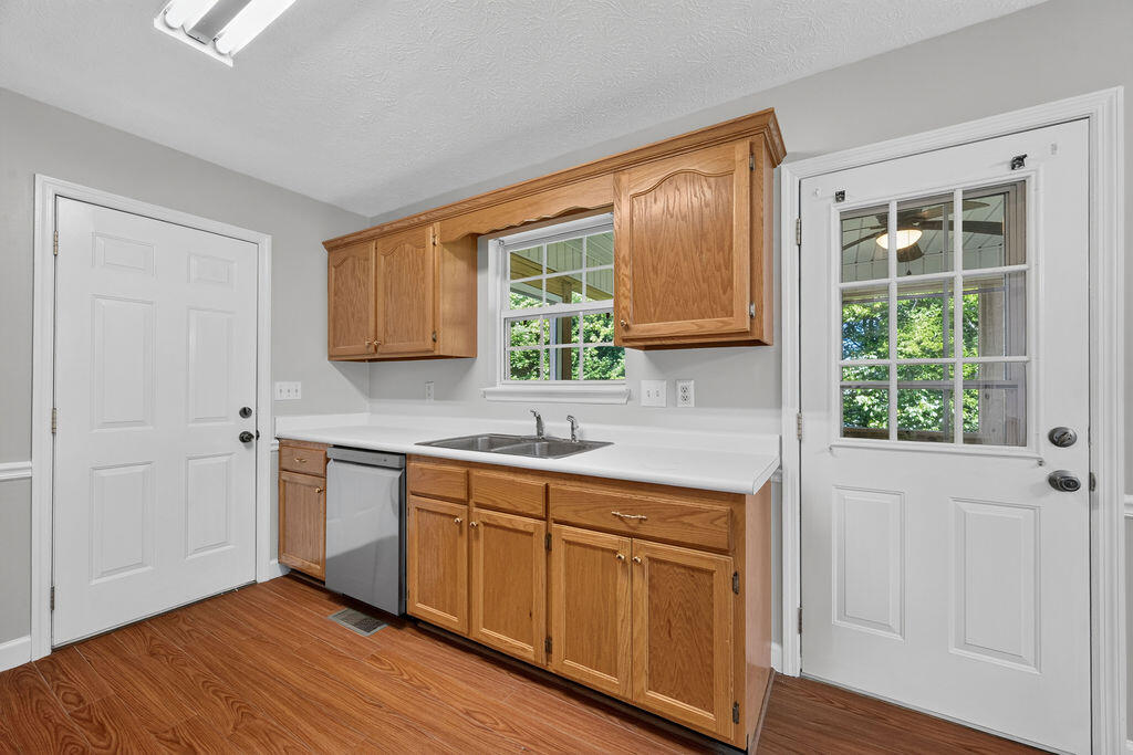 98 Chestnut Ridge Road Property Photo 12