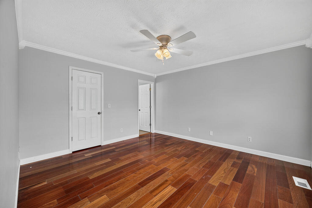 98 Chestnut Ridge Road Property Photo 15