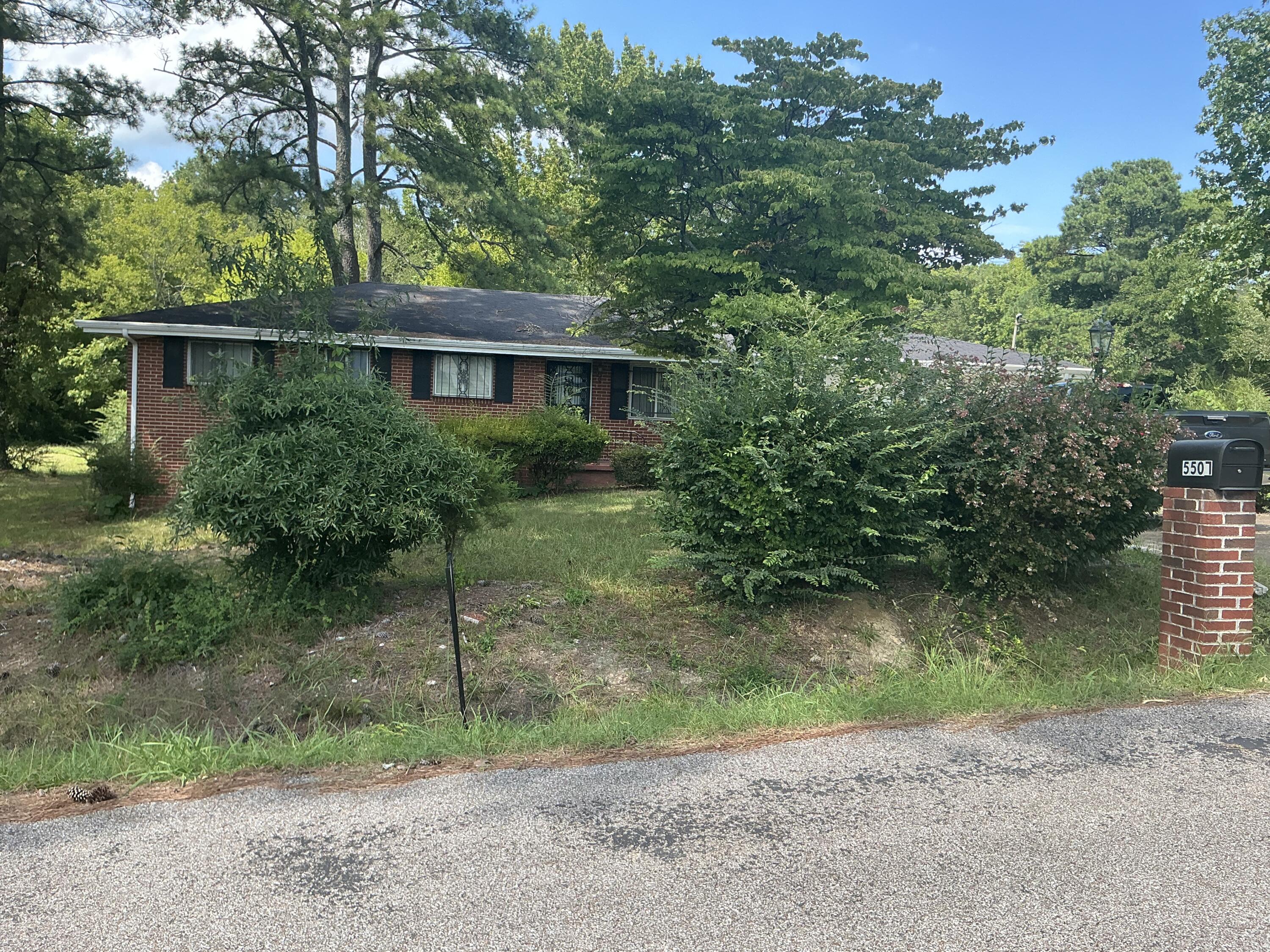 5507 Upshaw Drive Property Photo 4