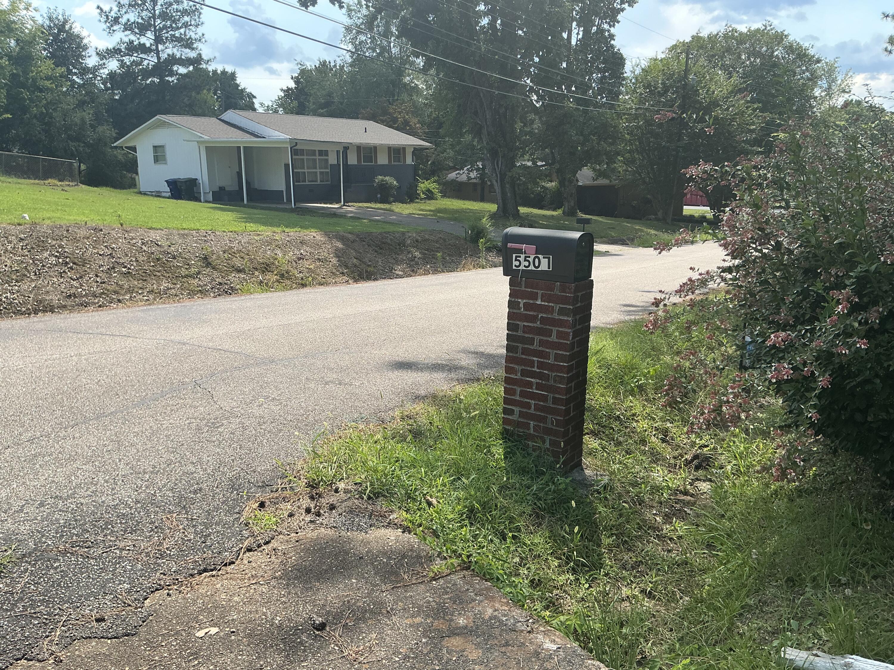 5507 Upshaw Drive Property Photo 7