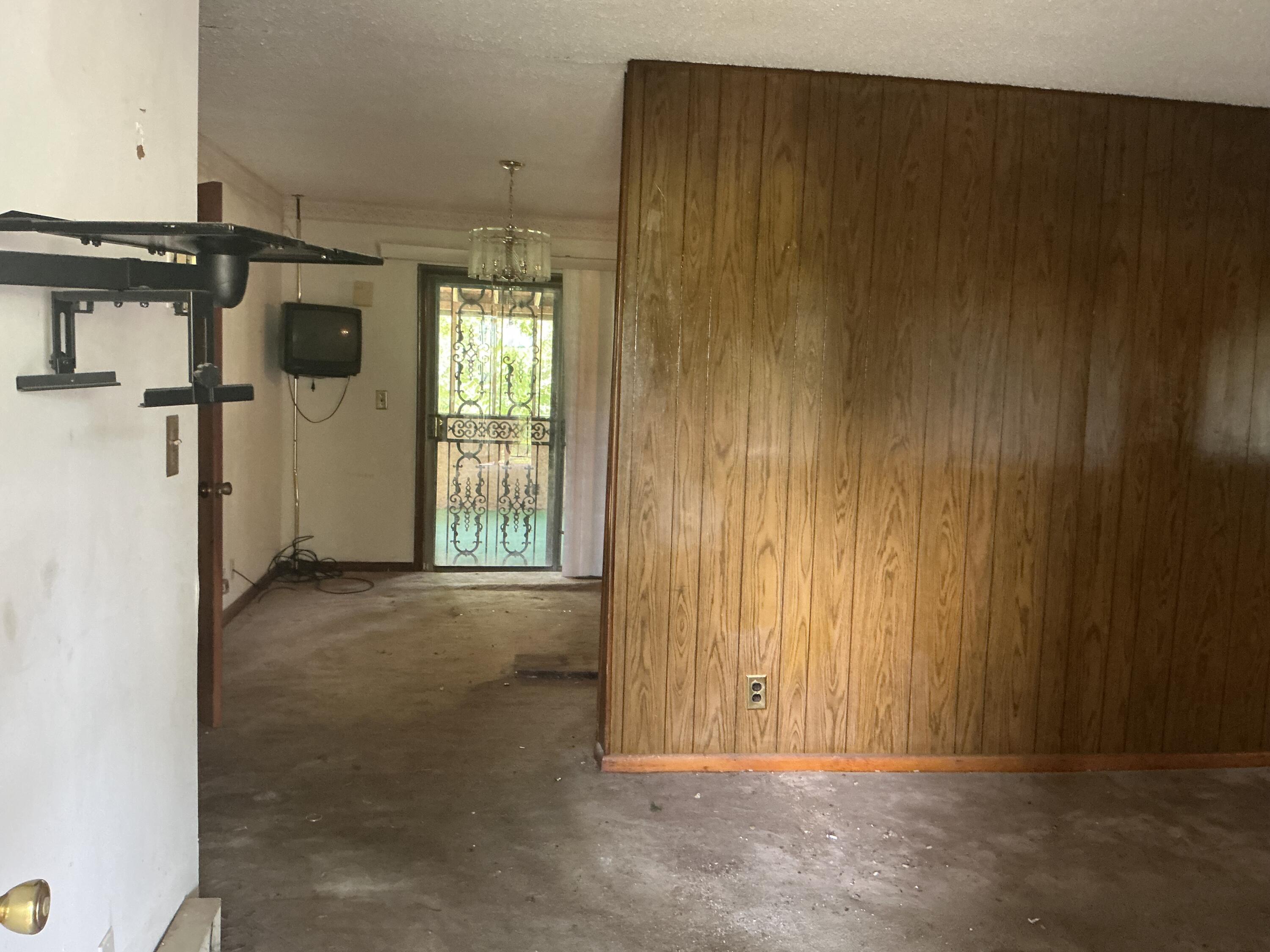 5507 Upshaw Drive Property Photo 13