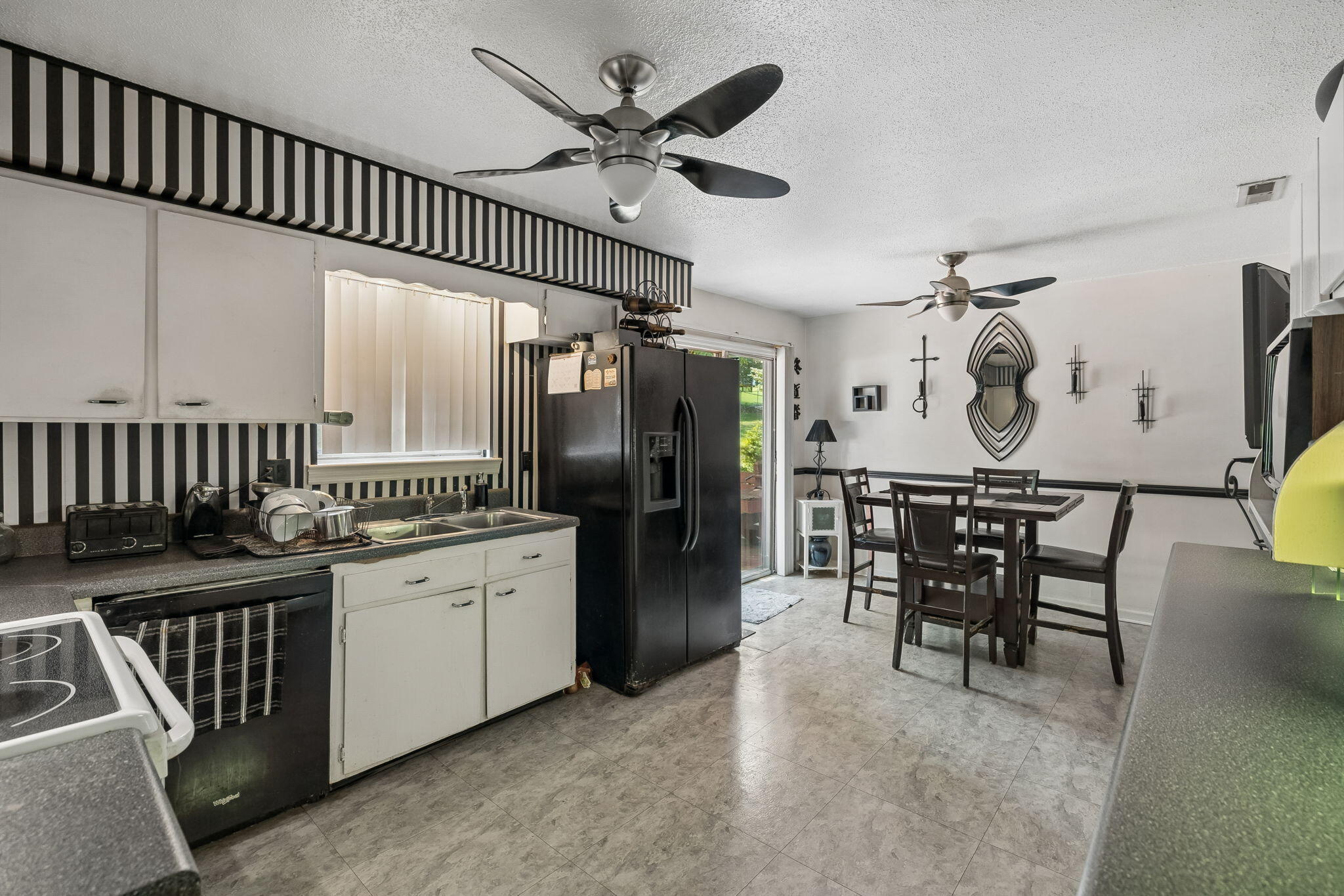 6933 Barter Drive Property Photo 16