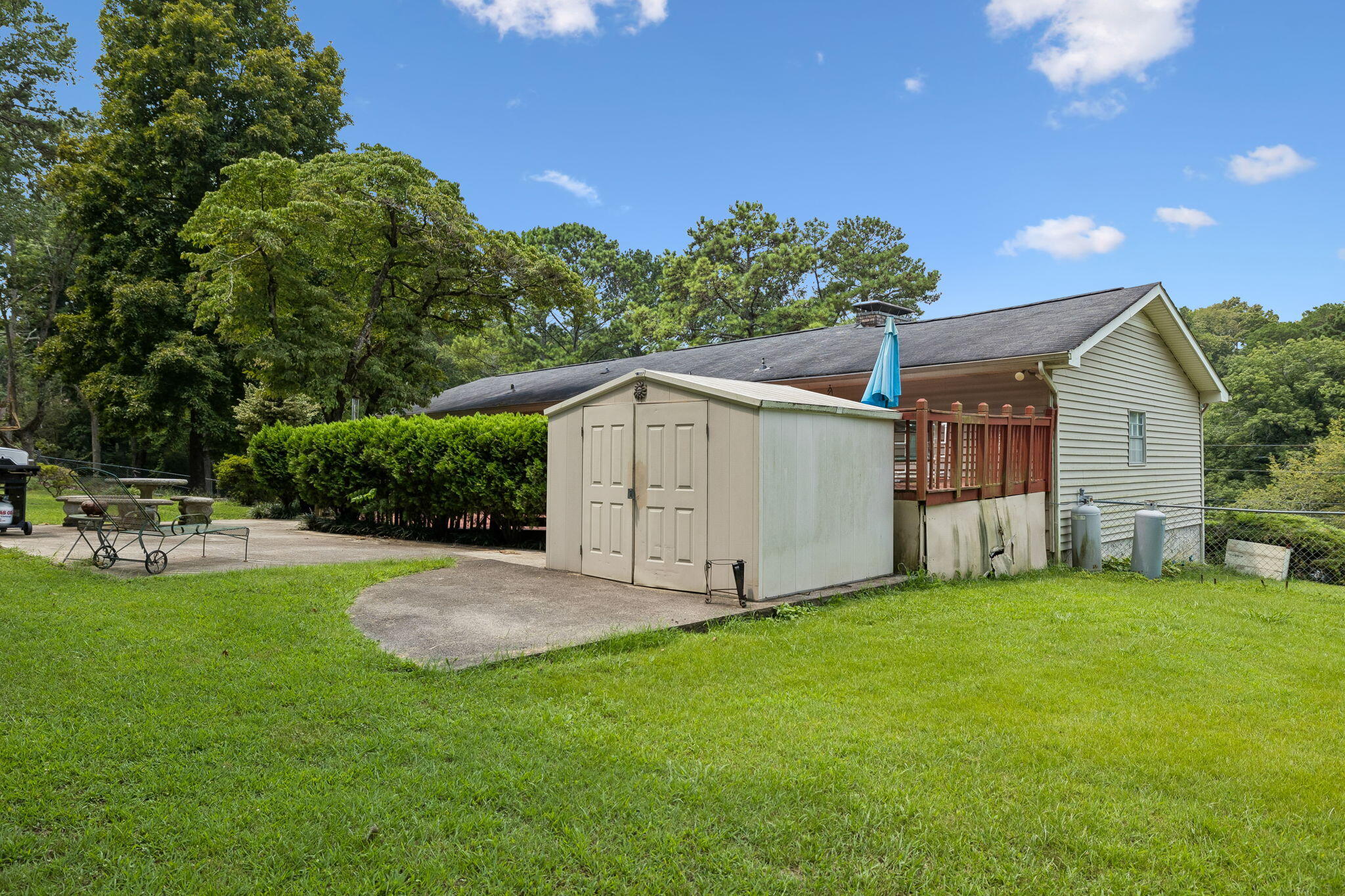 6933 Barter Drive Property Photo 35