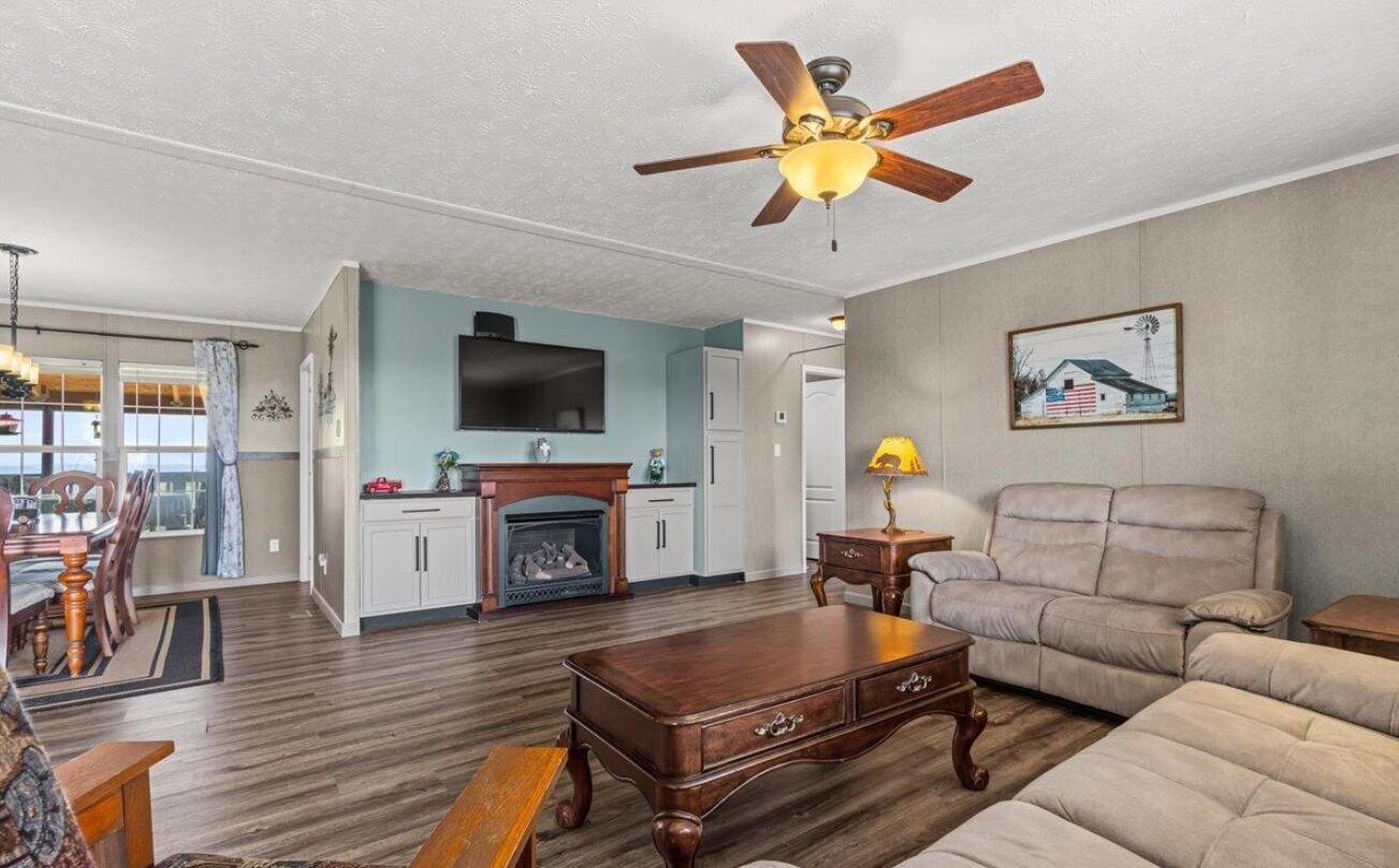 1540858 Property Photo 14