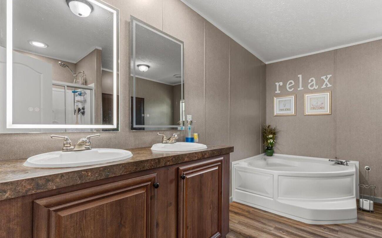 1540858 Property Photo 19