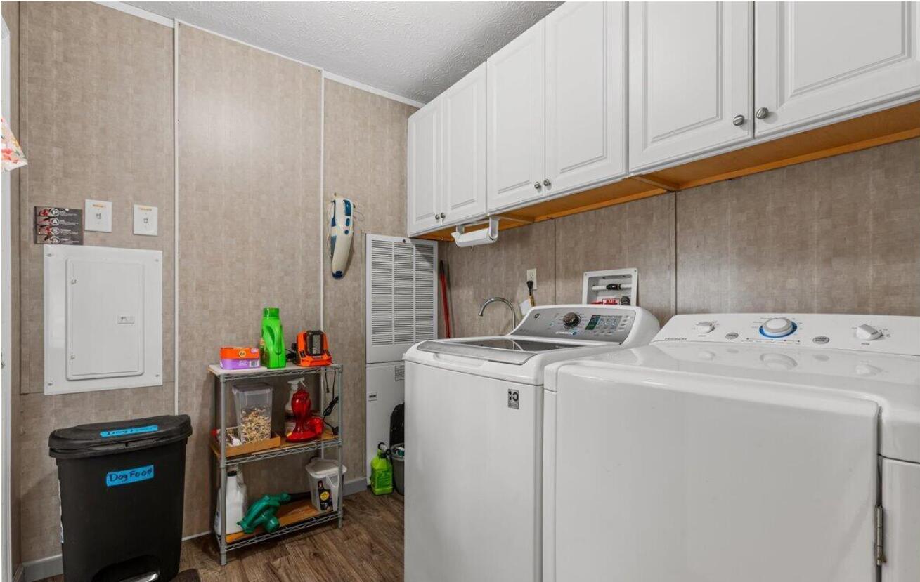 1540858 Property Photo 23