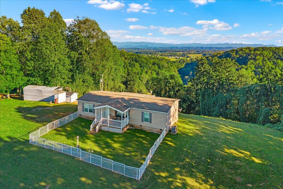 1540858 Property Photo 37