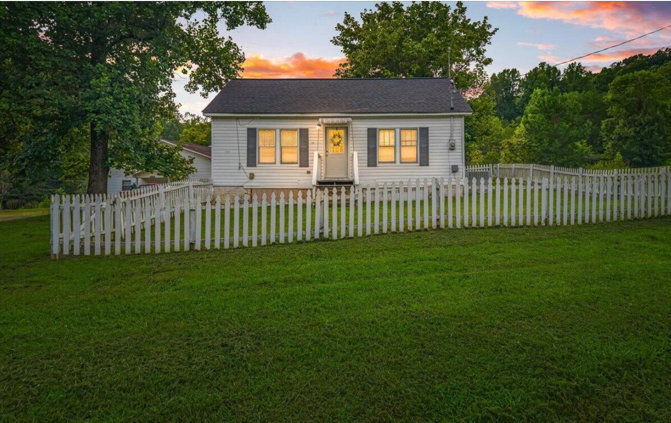 2404 Old Highway 68 Property Photo 1