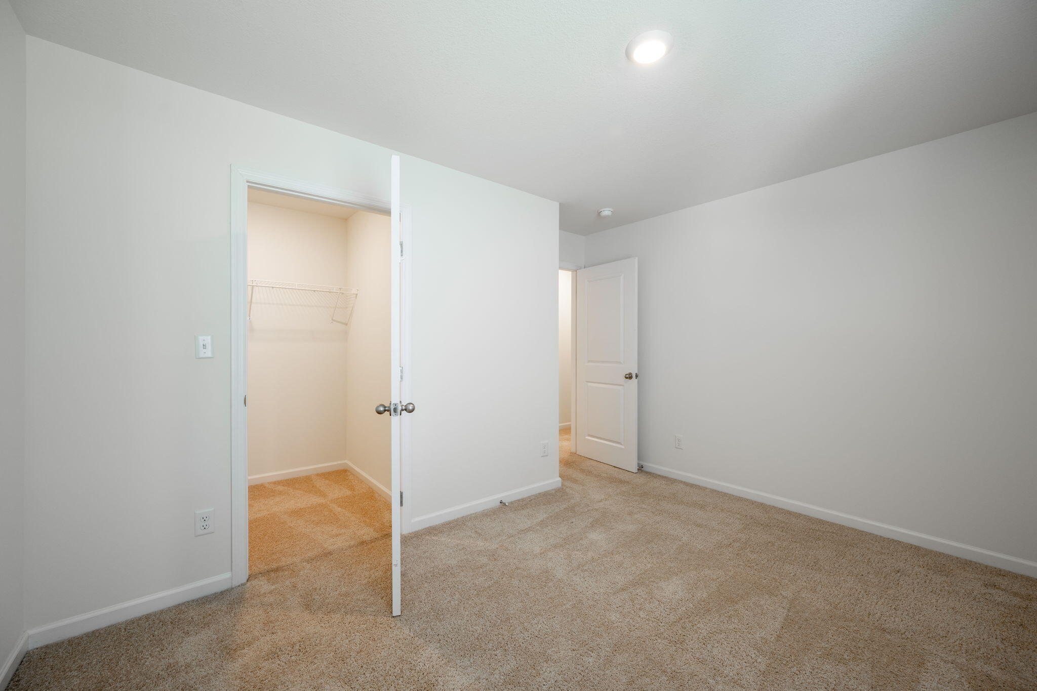 2411 Tournament Drive Property Photo 14