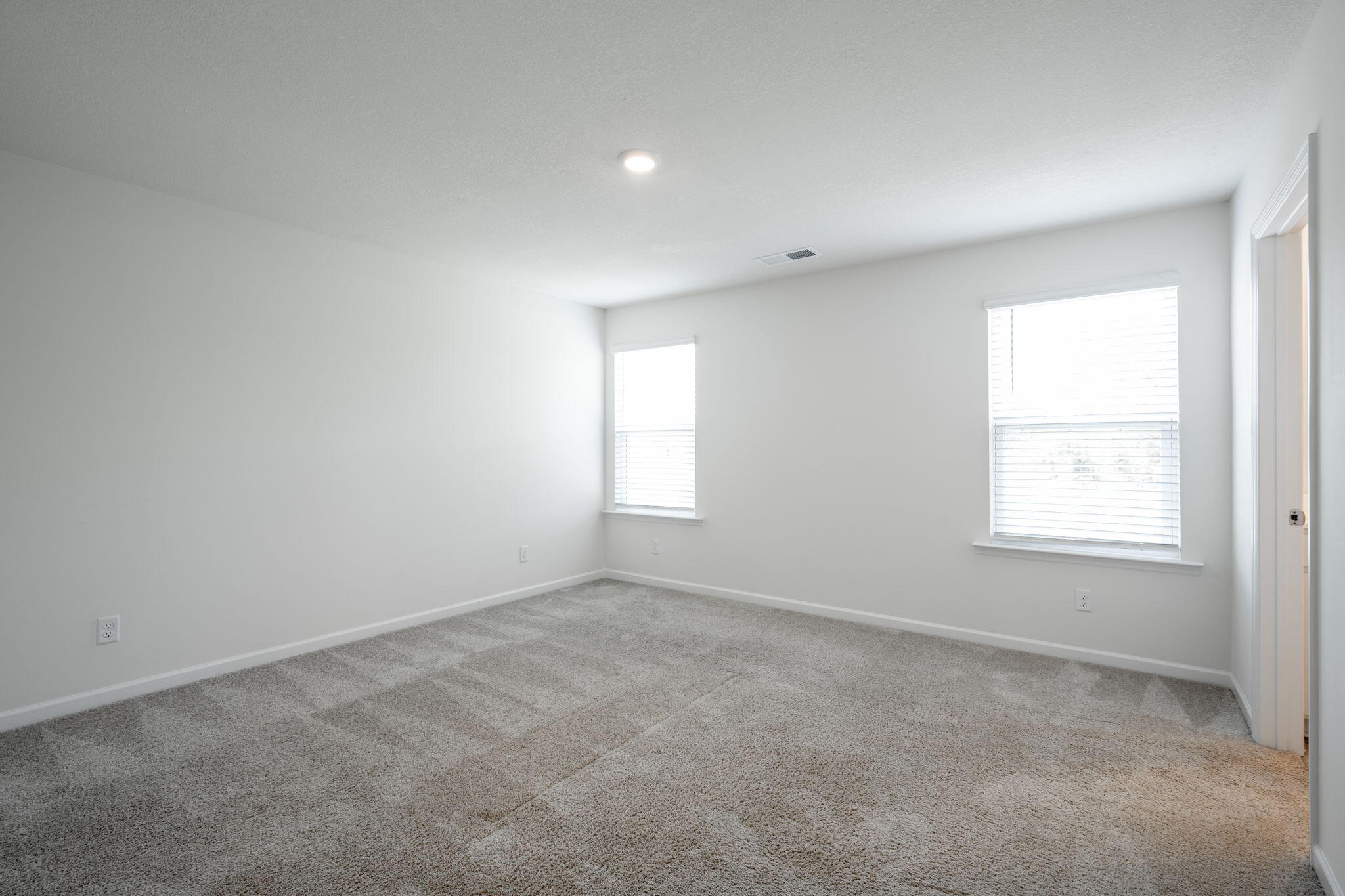 2411 Tournament Drive Property Photo 26
