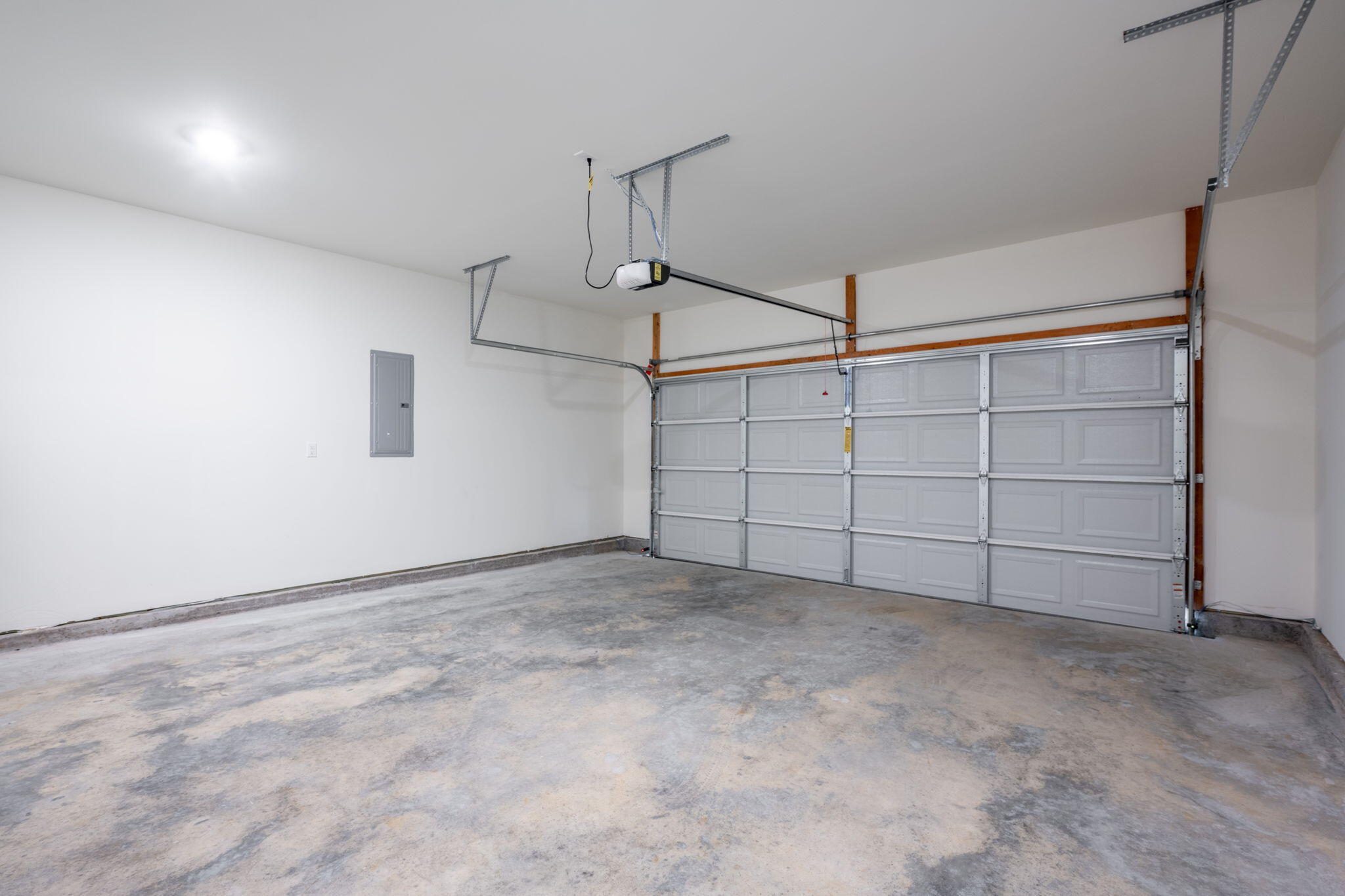 2411 Tournament Drive Property Photo 32