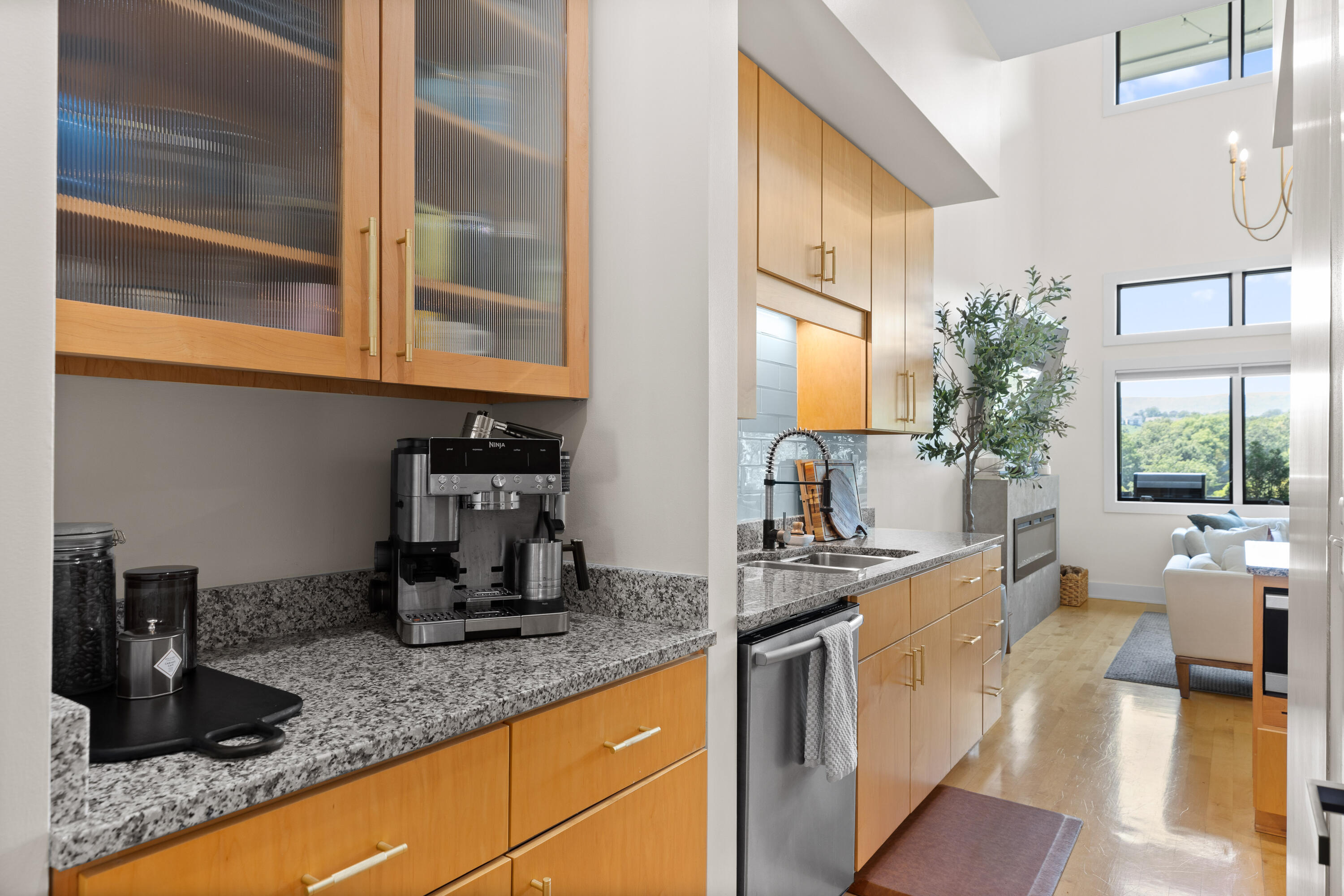 621 Hamilton Avenue Property Photo 12