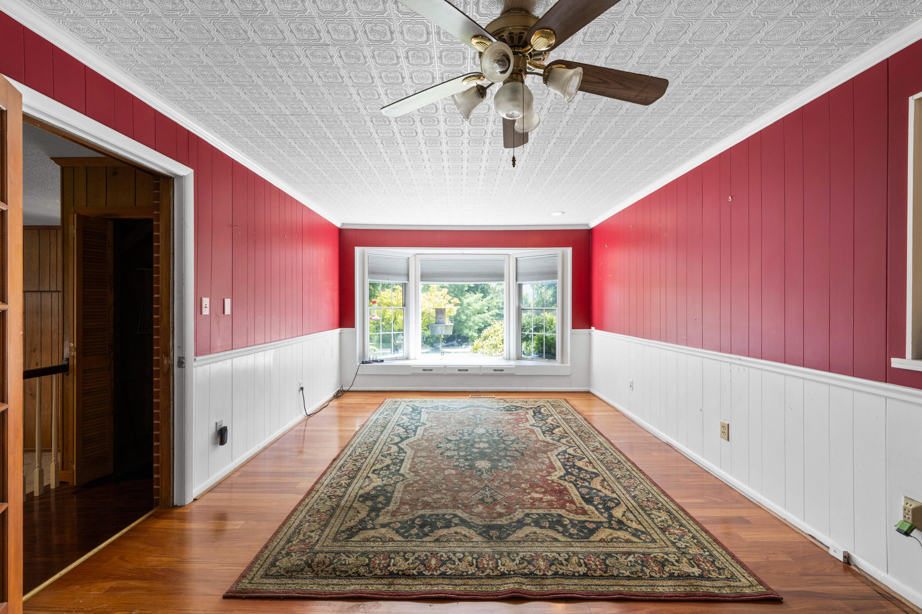 409 White Road Property Photo 8