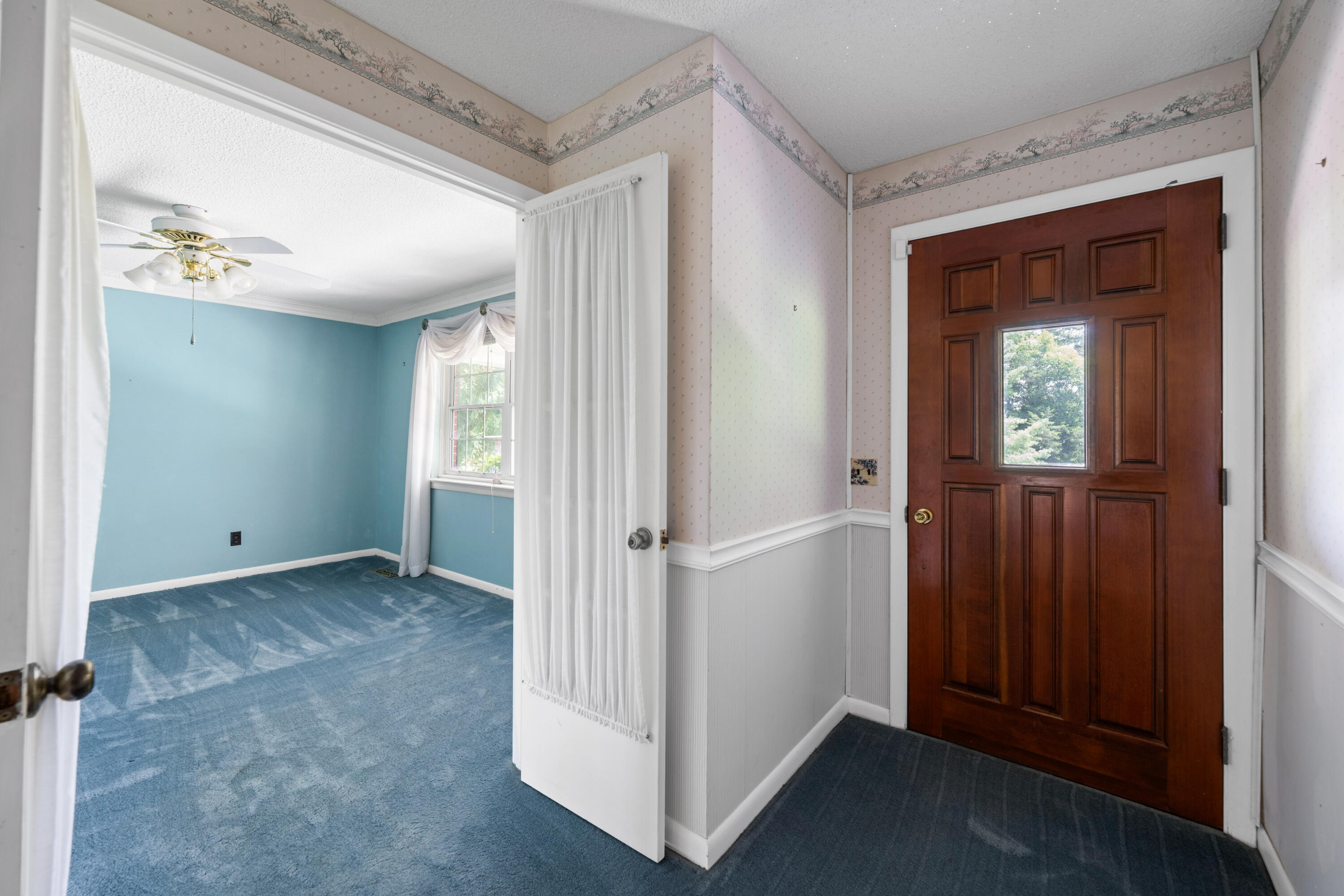 409 White Road Property Photo 18
