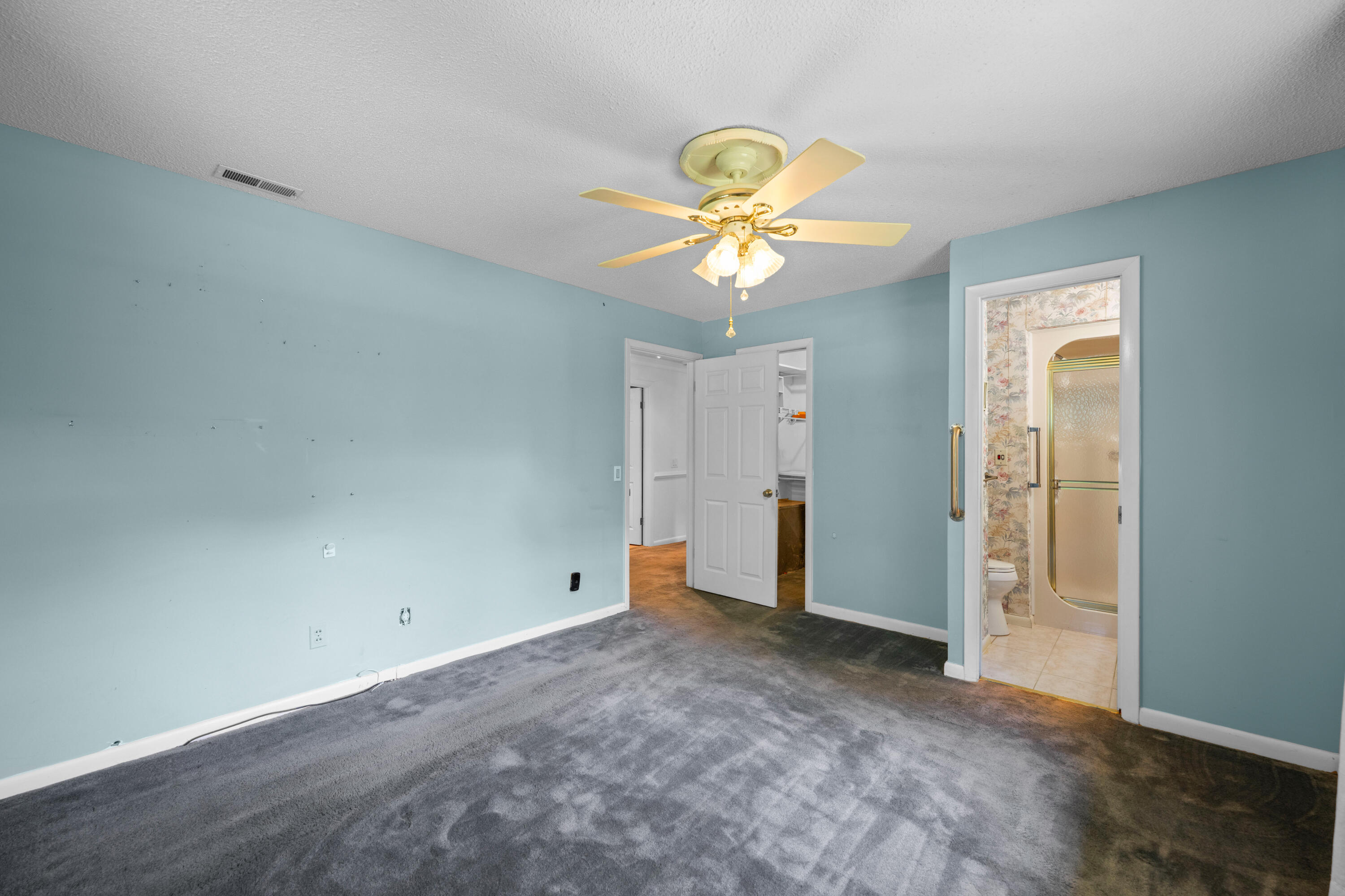 409 White Road Property Photo 23