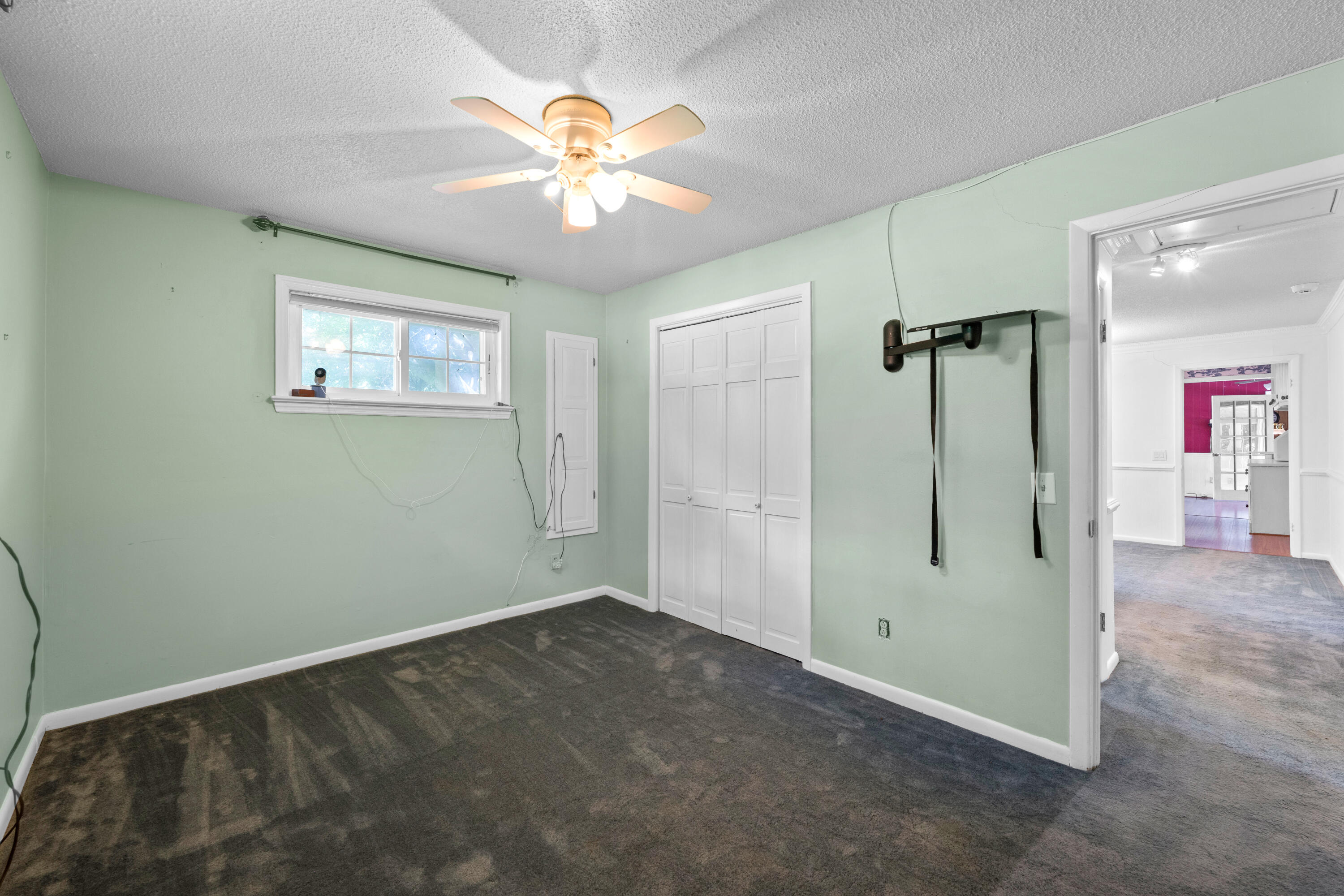 409 White Road Property Photo 27