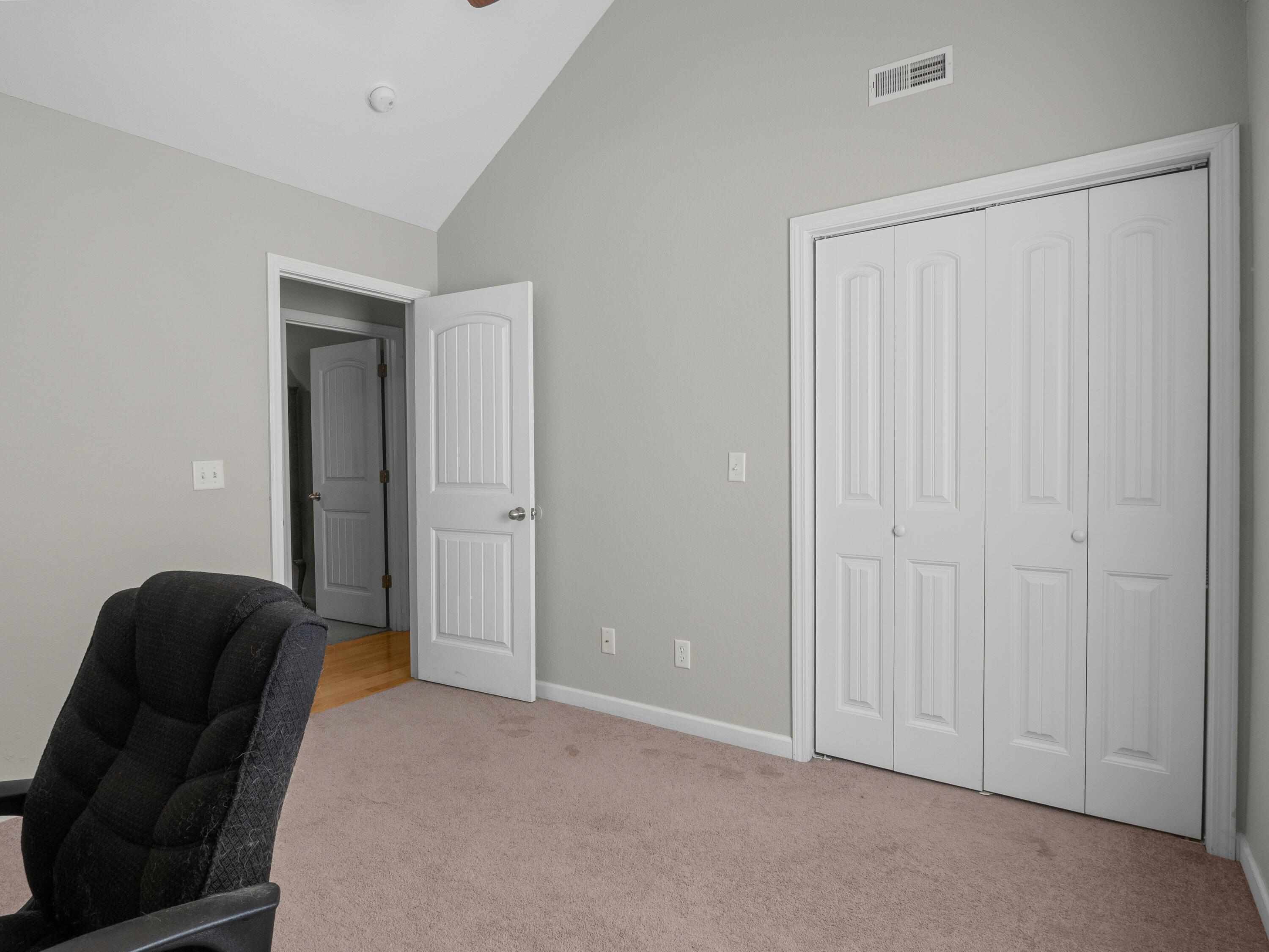 404 Southern Drive Property Photo 24