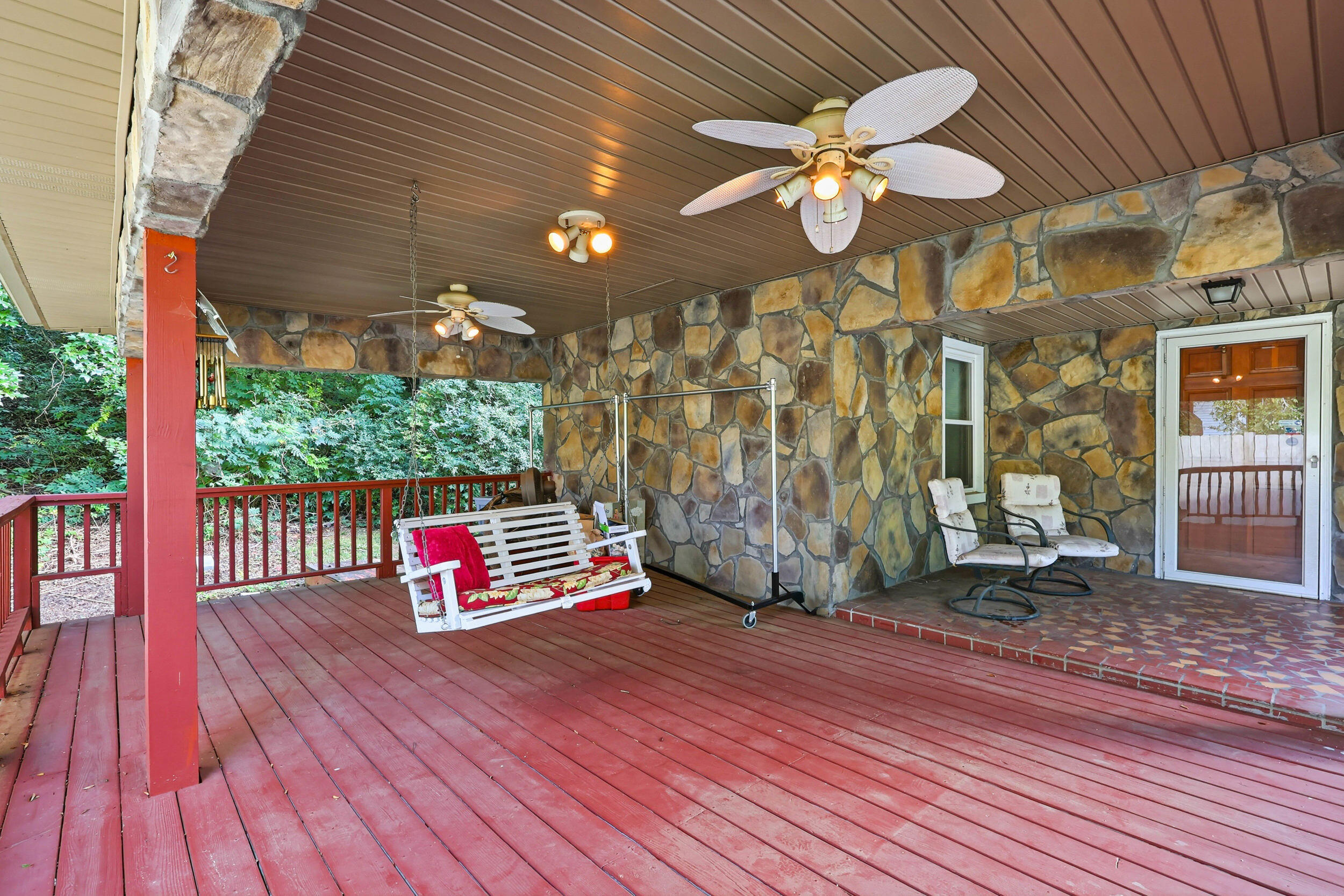 9439 E Brainerd Road Property Photo 5