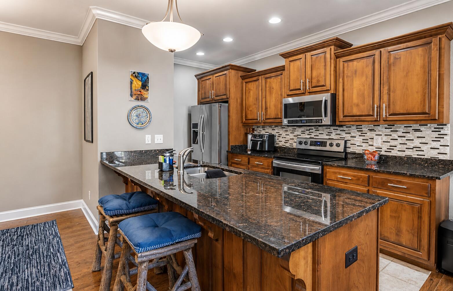 59 Southshore Drive Property Photo 4