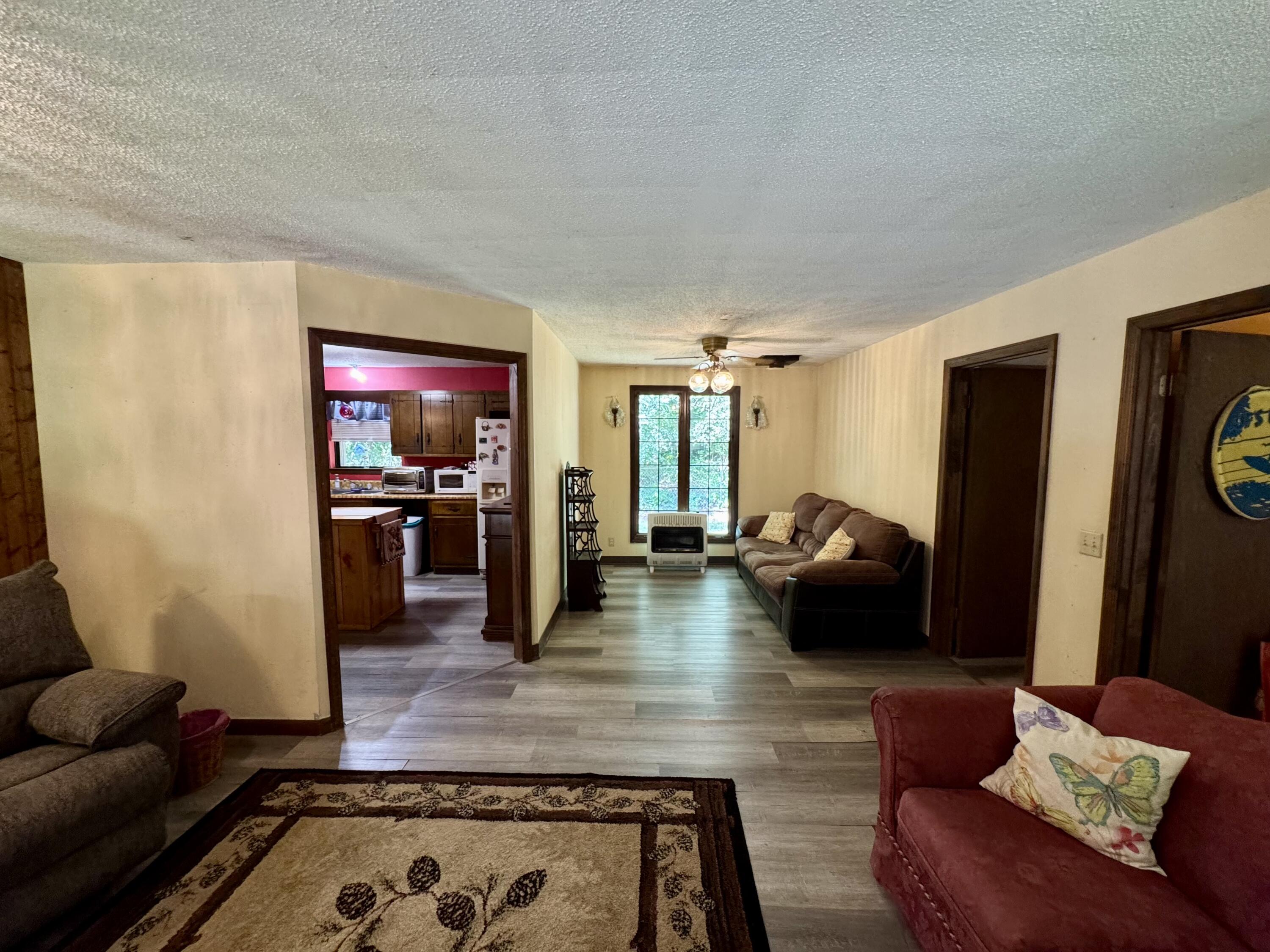 3238 Boss Road Property Photo 8