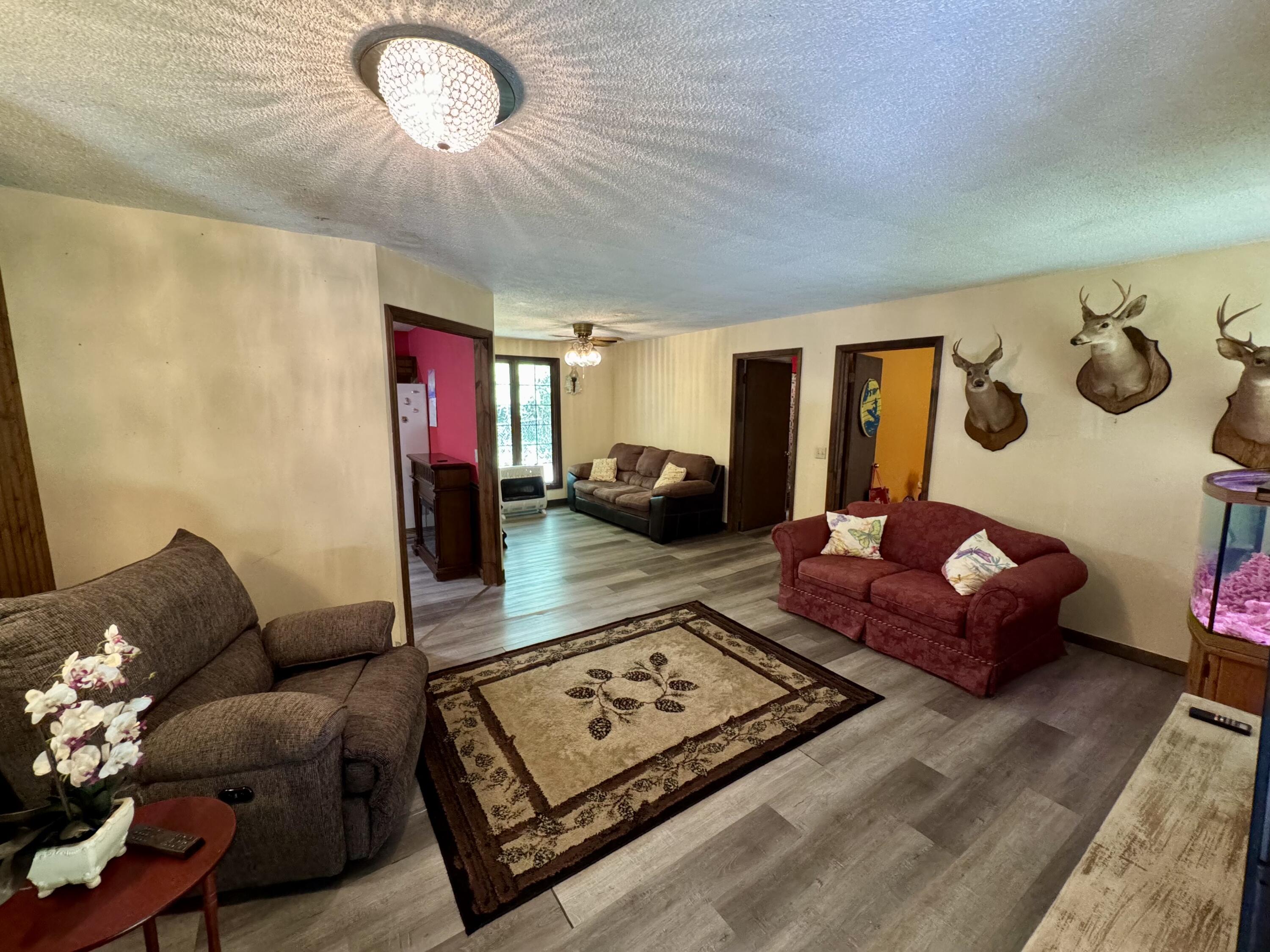 3238 Boss Road Property Photo 9