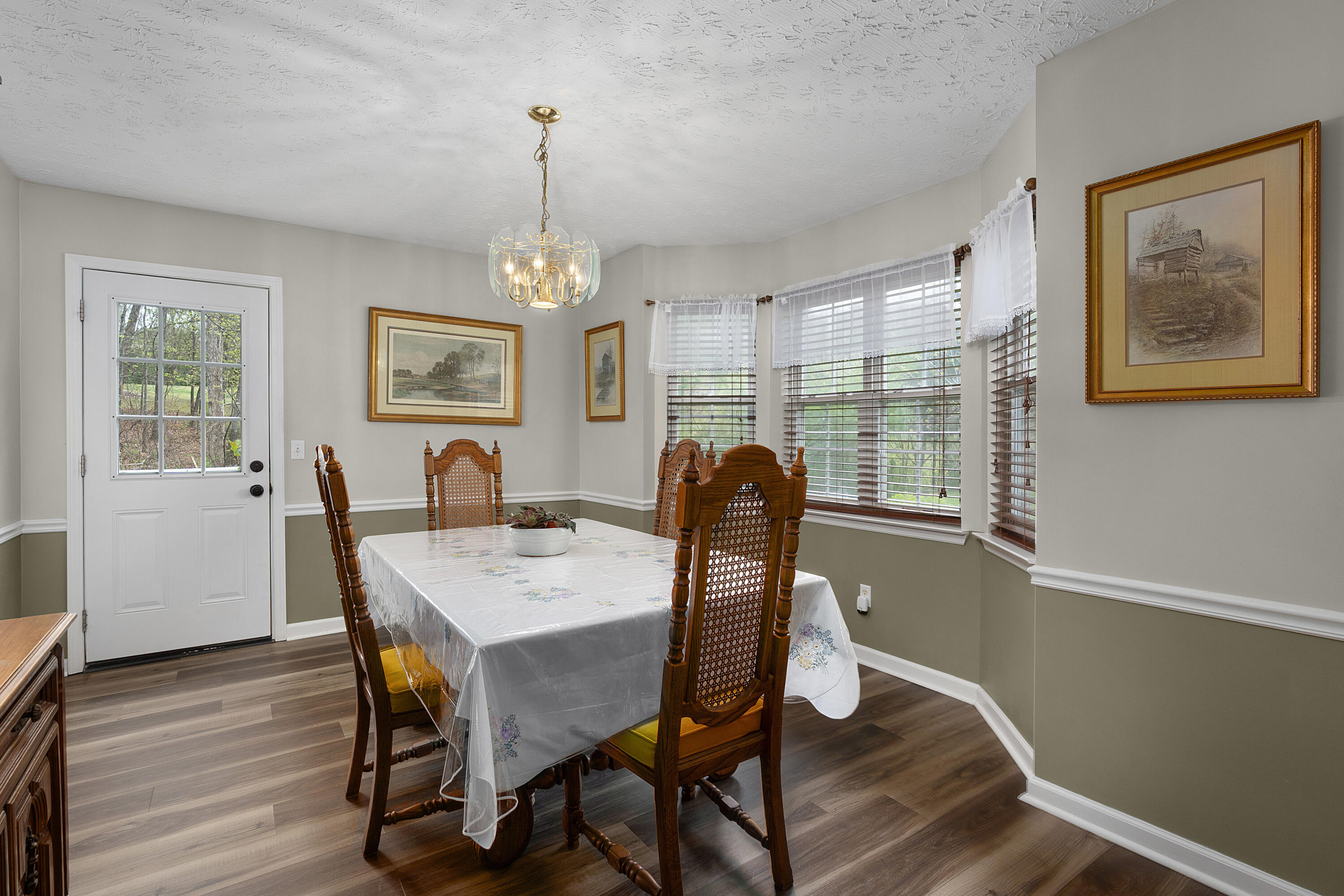 269 Sutton Drive Property Photo 11