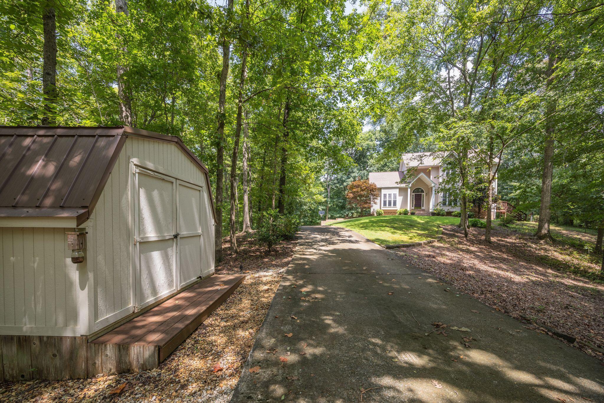 5021 Parkerson Road Property Photo 5