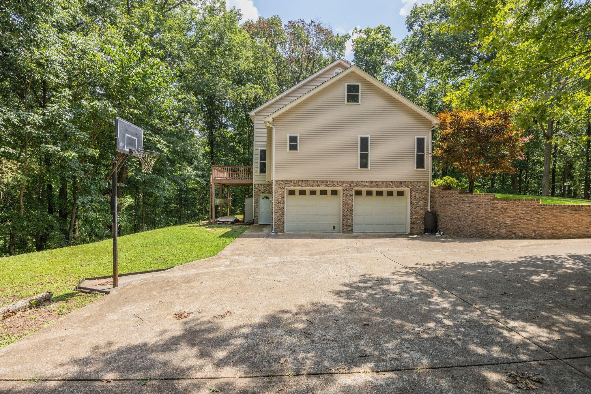 5021 Parkerson Road Property Photo 9