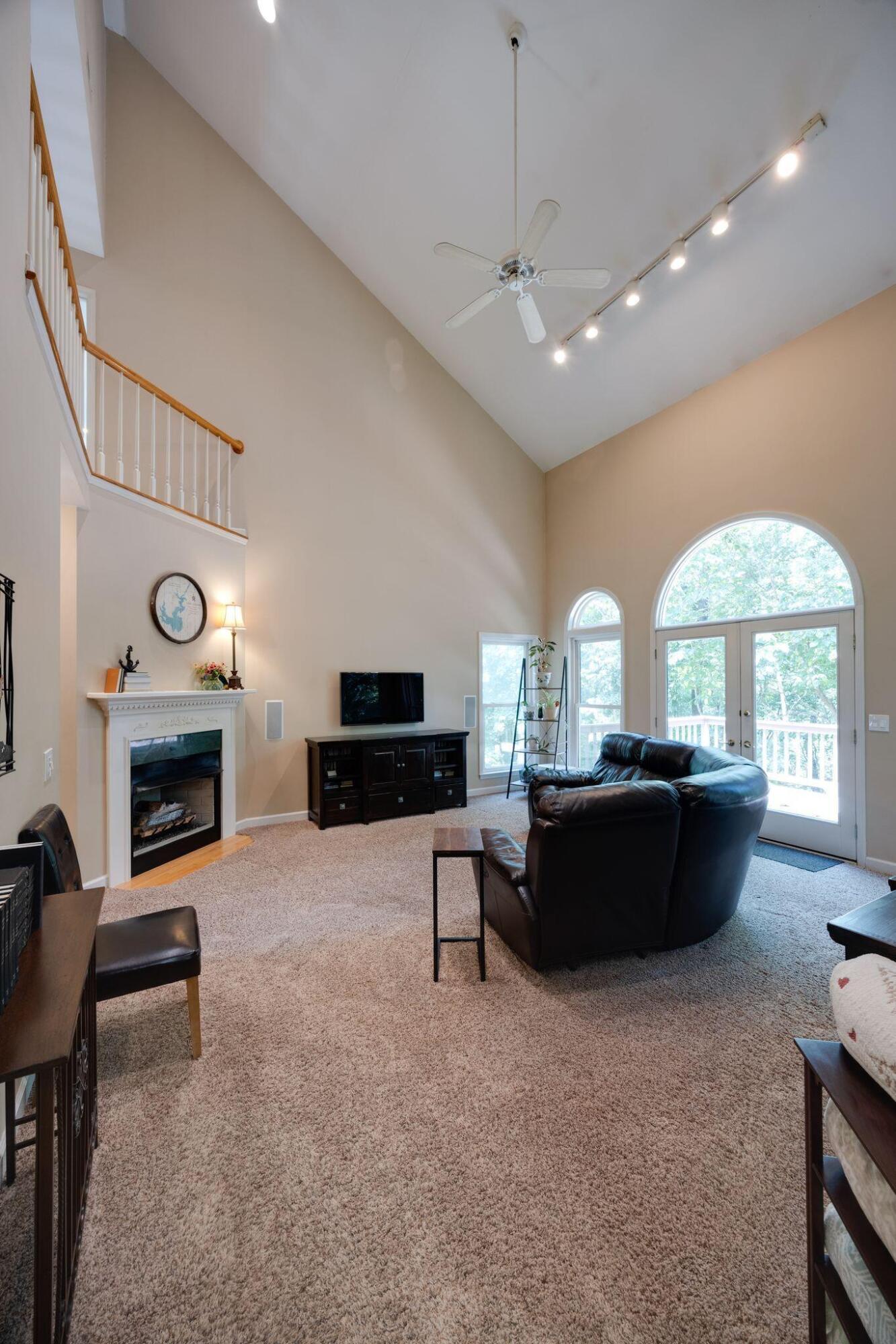 5021 Parkerson Road Property Photo 15