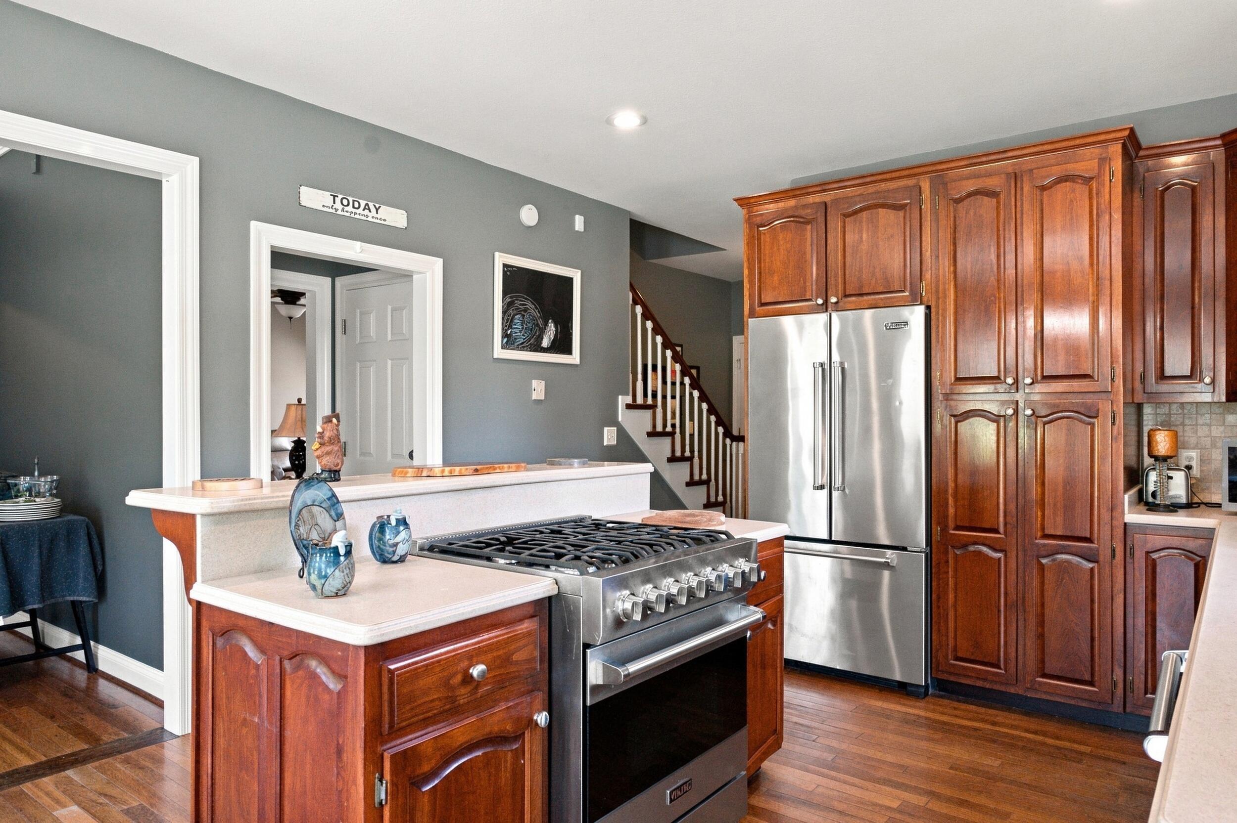 937 Creek Road Property Photo 15