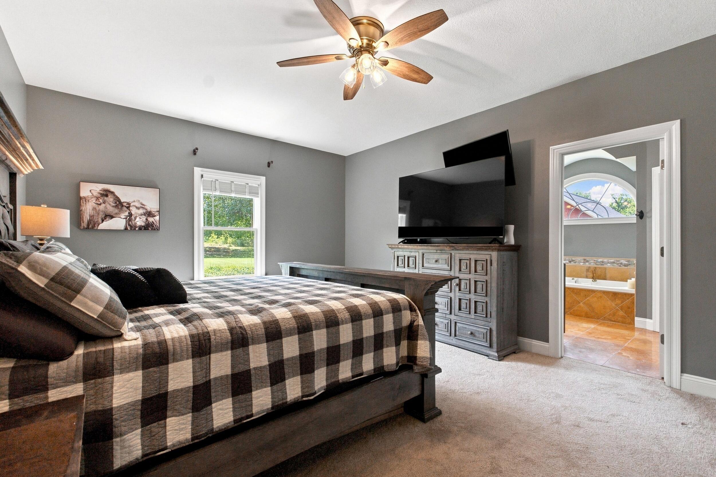 937 Creek Road Property Photo 17